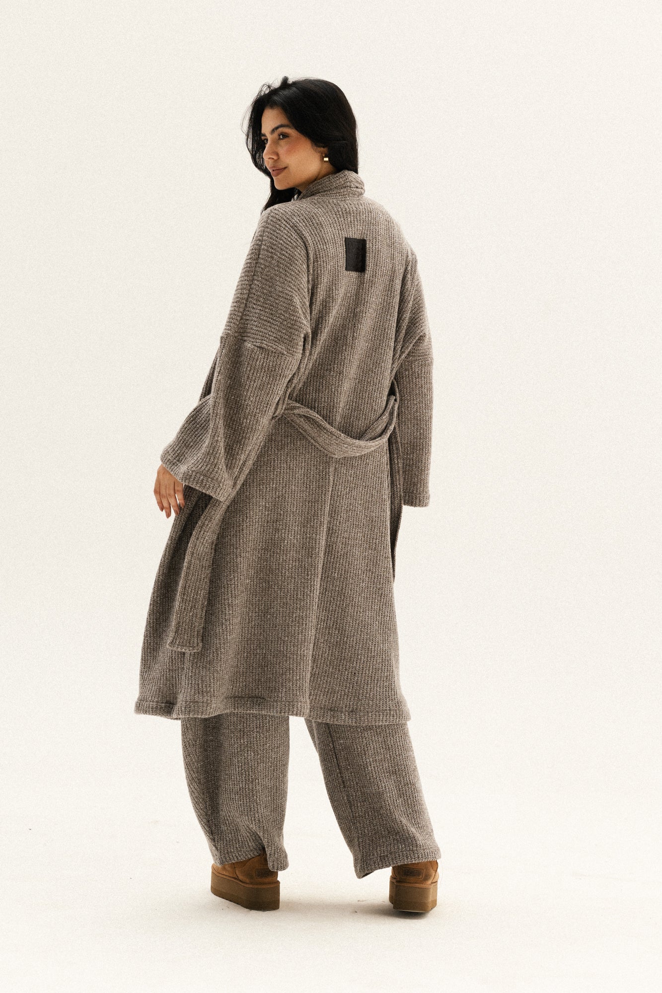 Knitted lined Kimono In Dark Cafe