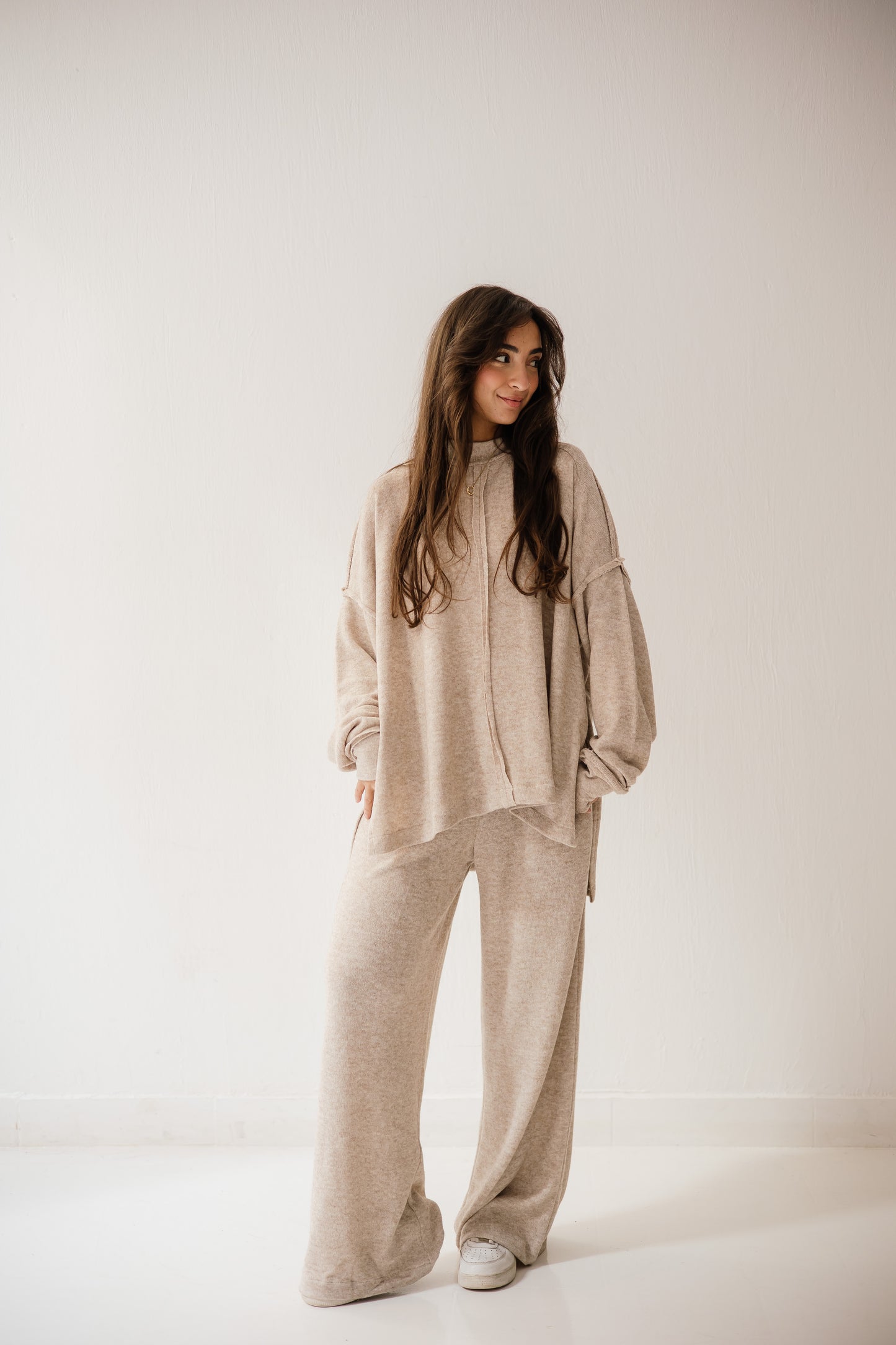 Unfinished Wool Set In Cafe