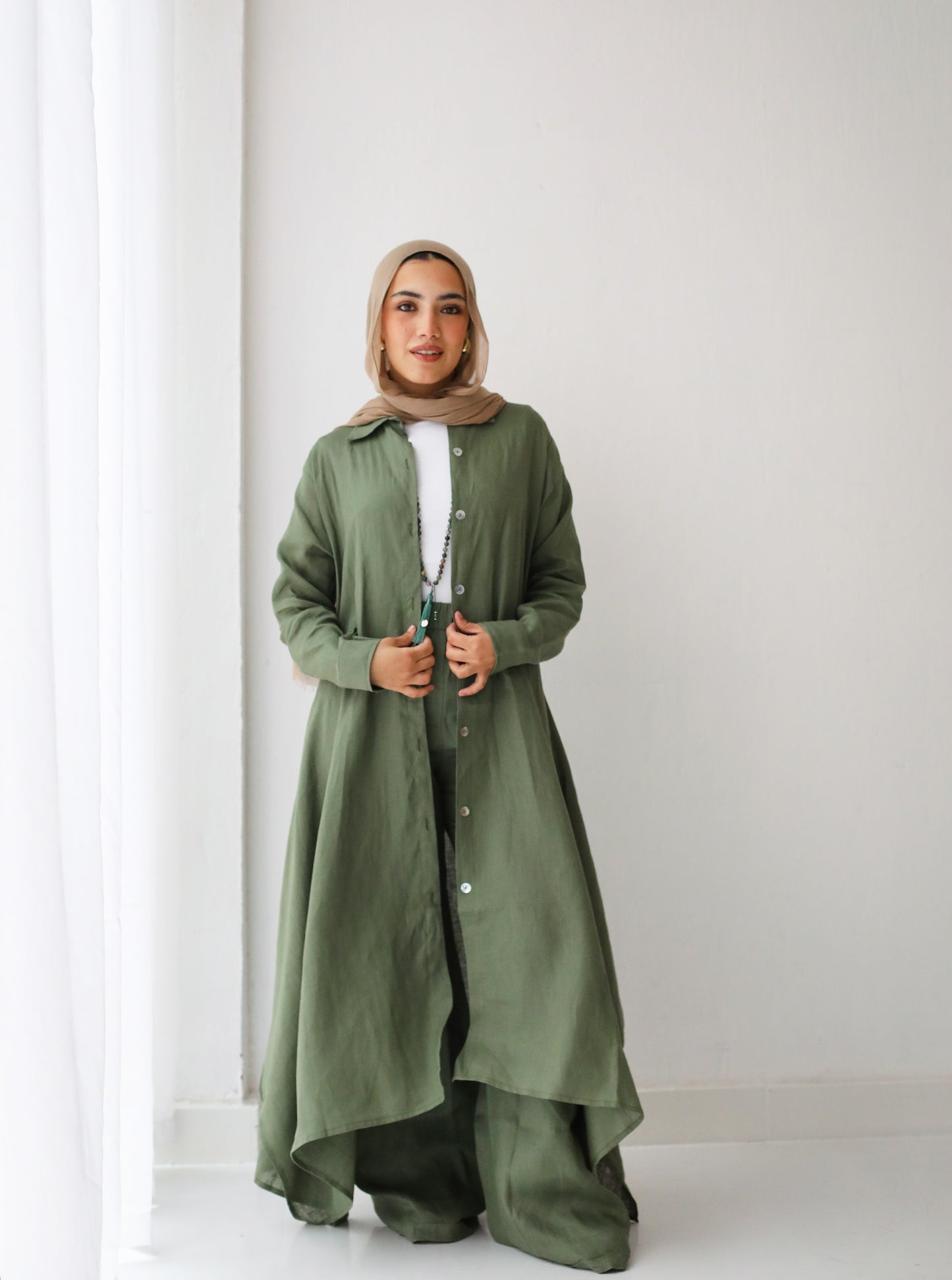 Long shirt in olive