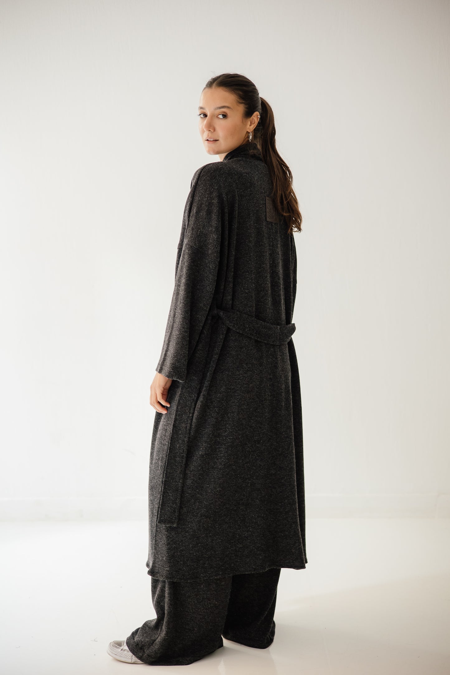 Unfinished Wool Set In Dark-grey