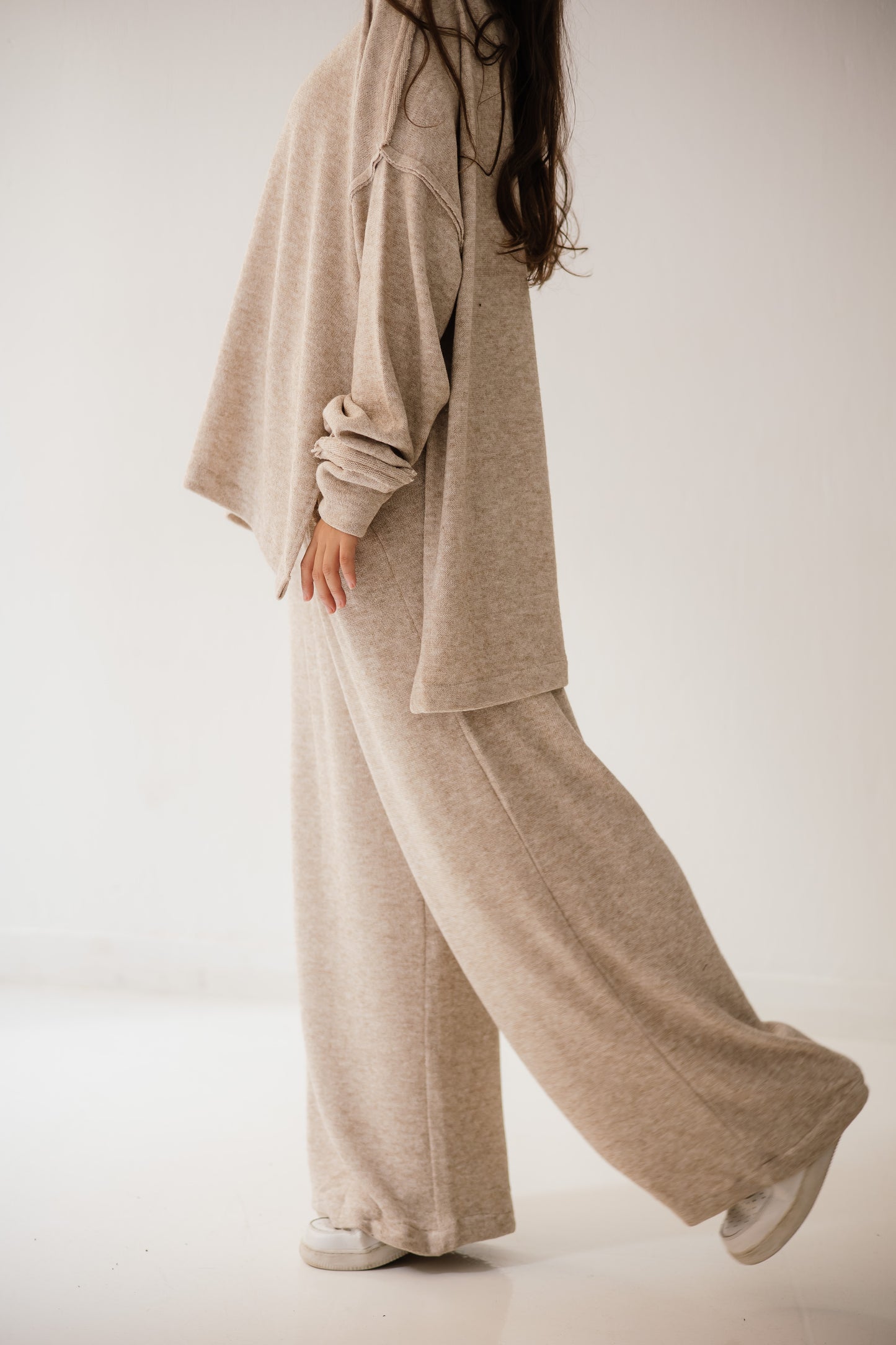 Unfinished Wool Set In Cafe