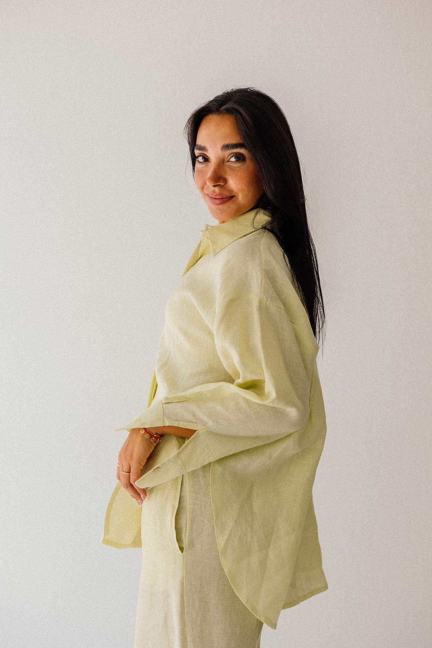 Daily Linen Shirt In Butter-lemon