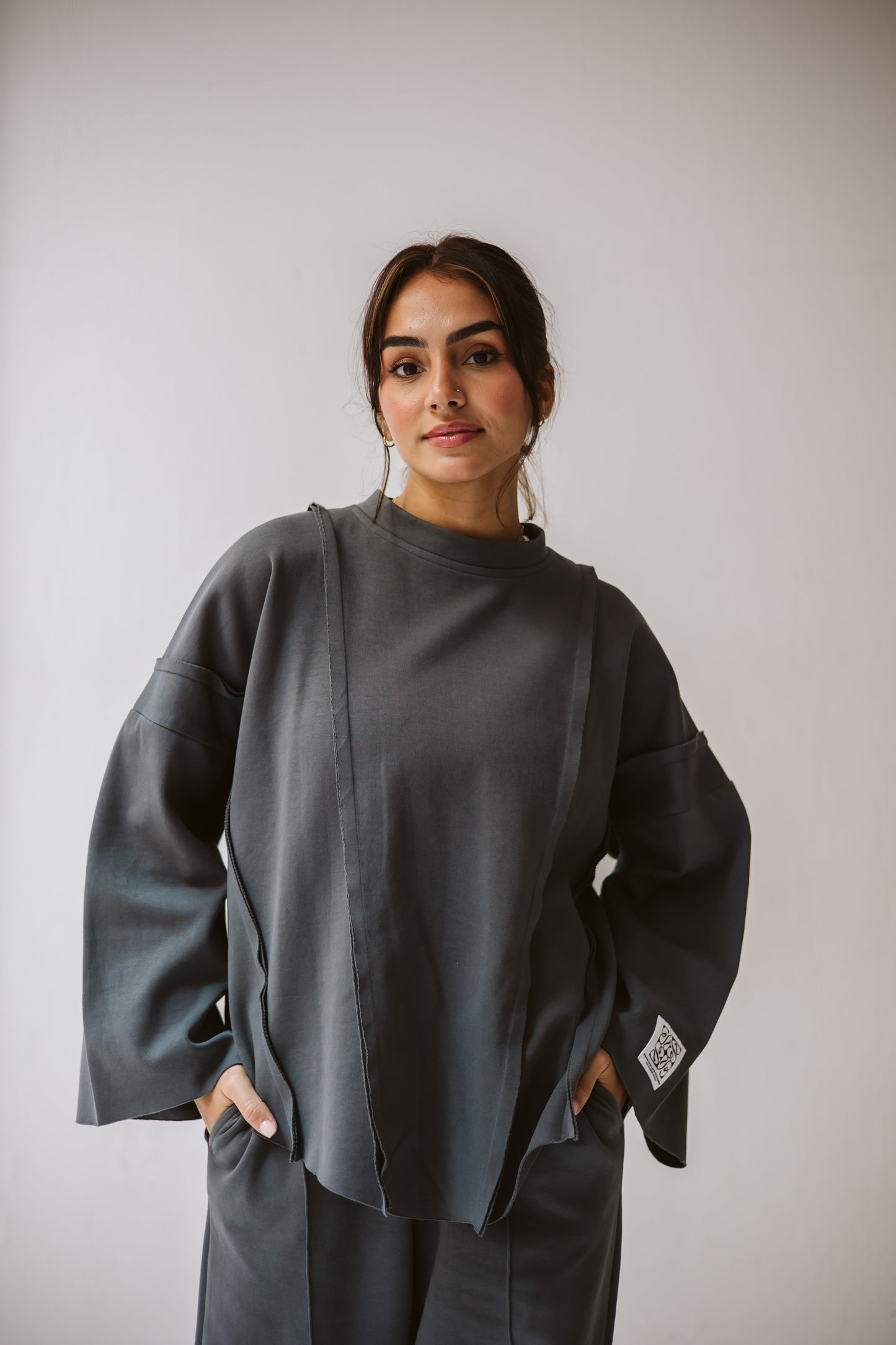 Unfinished cotton set in grey