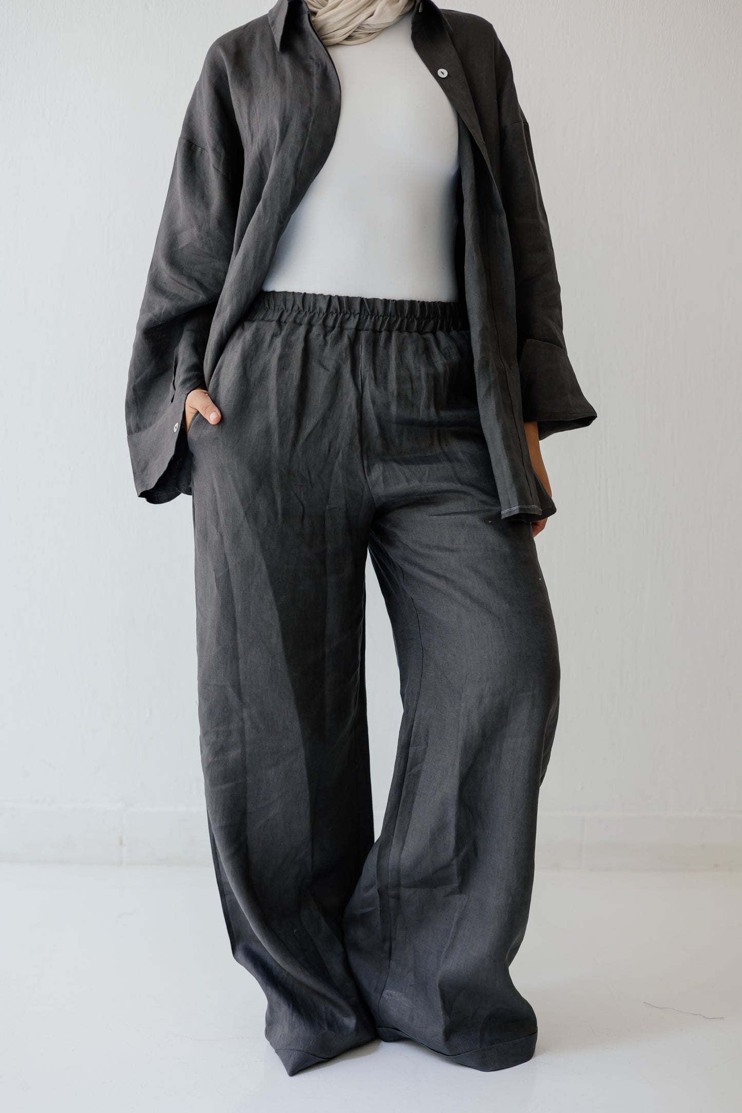 Basic Pant In Dark-grey
