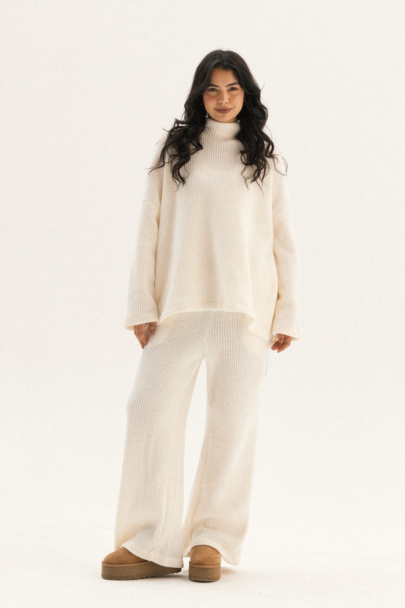 Knitted Love Set In Off-white