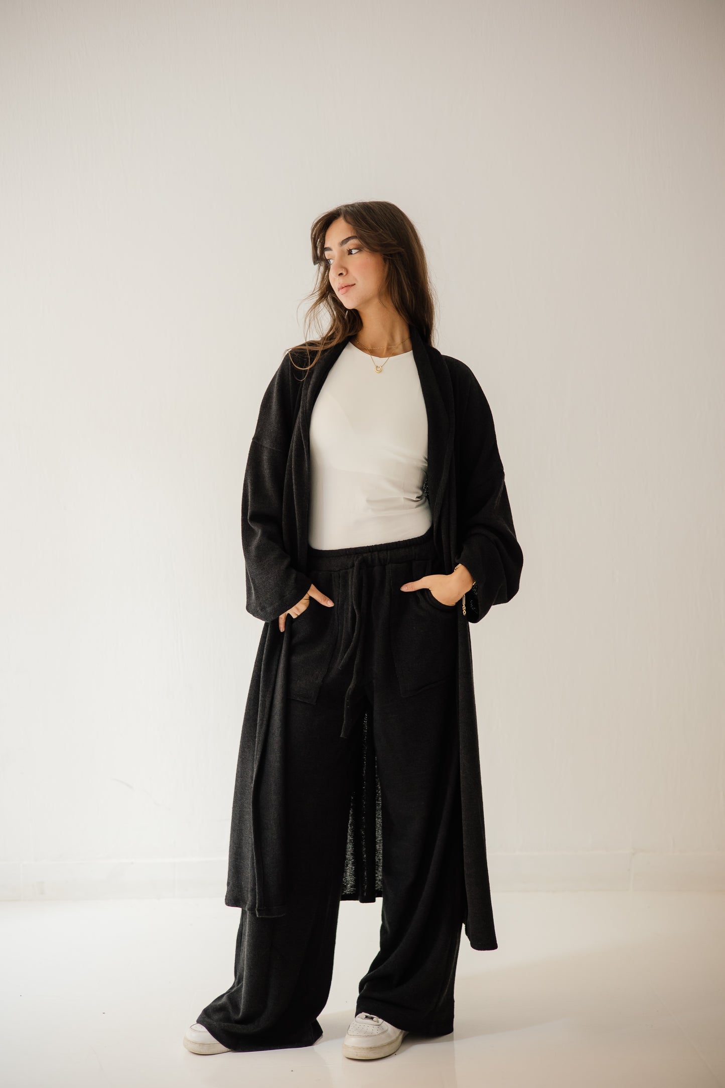 Unfinished Wool Set In Black