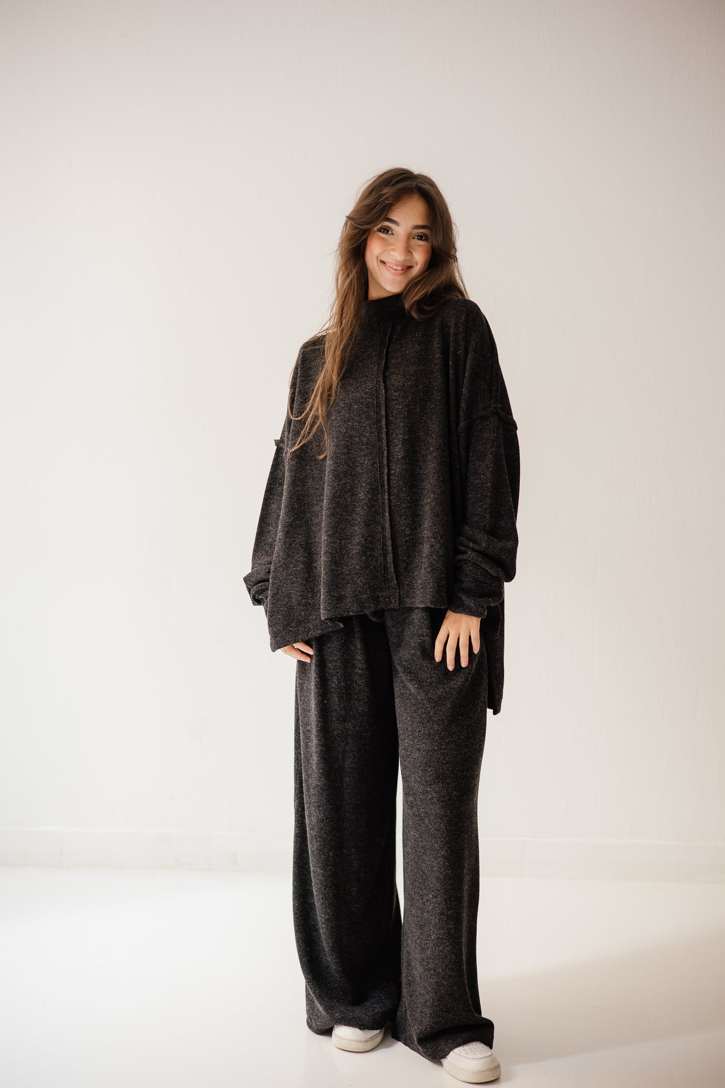 Unfinished Wool Set In Dark-grey
