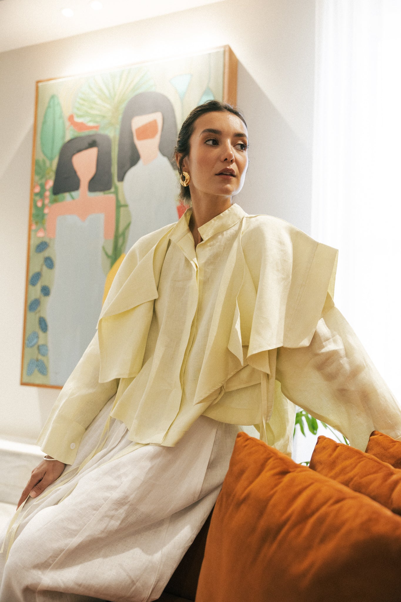 Layered shirt in butter yellow