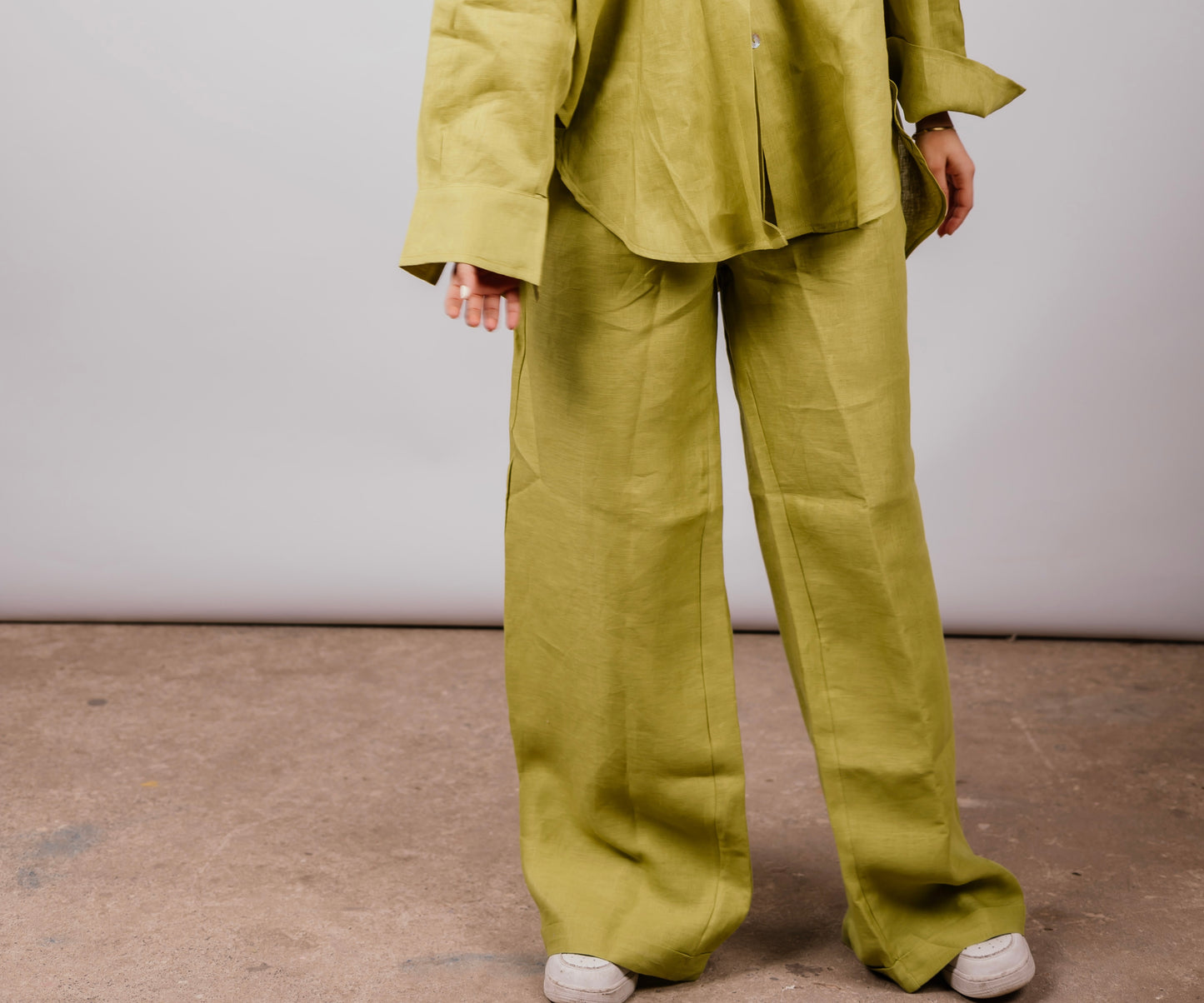 Basic Pant in Lime-green