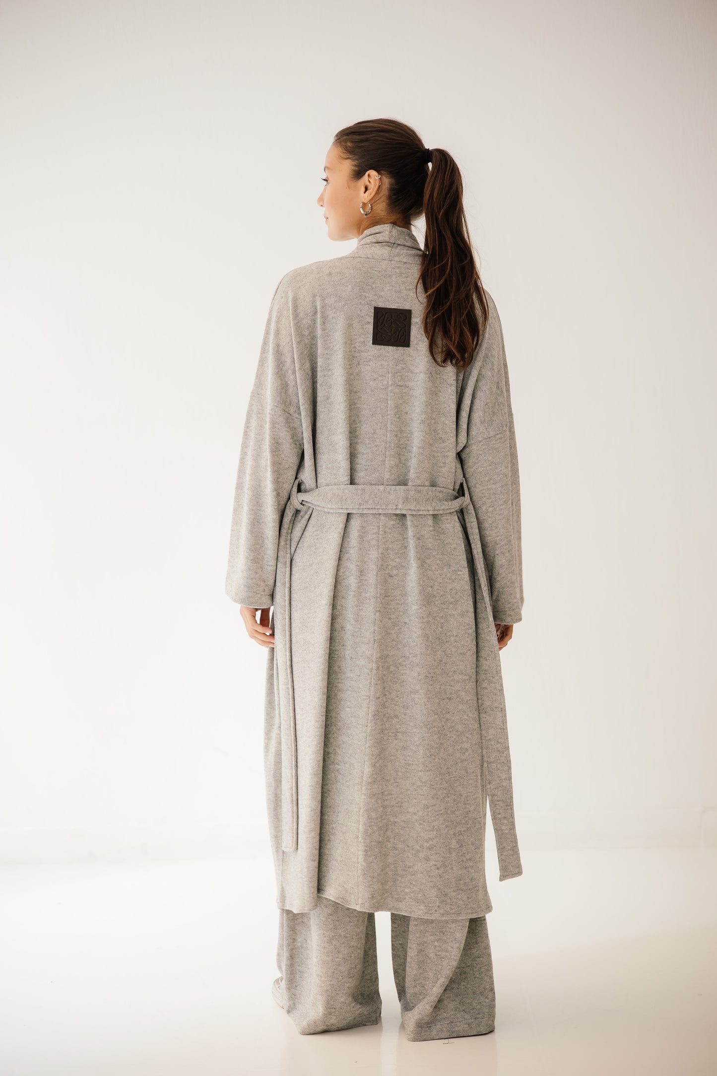 Unfinished Wool Set In Grey