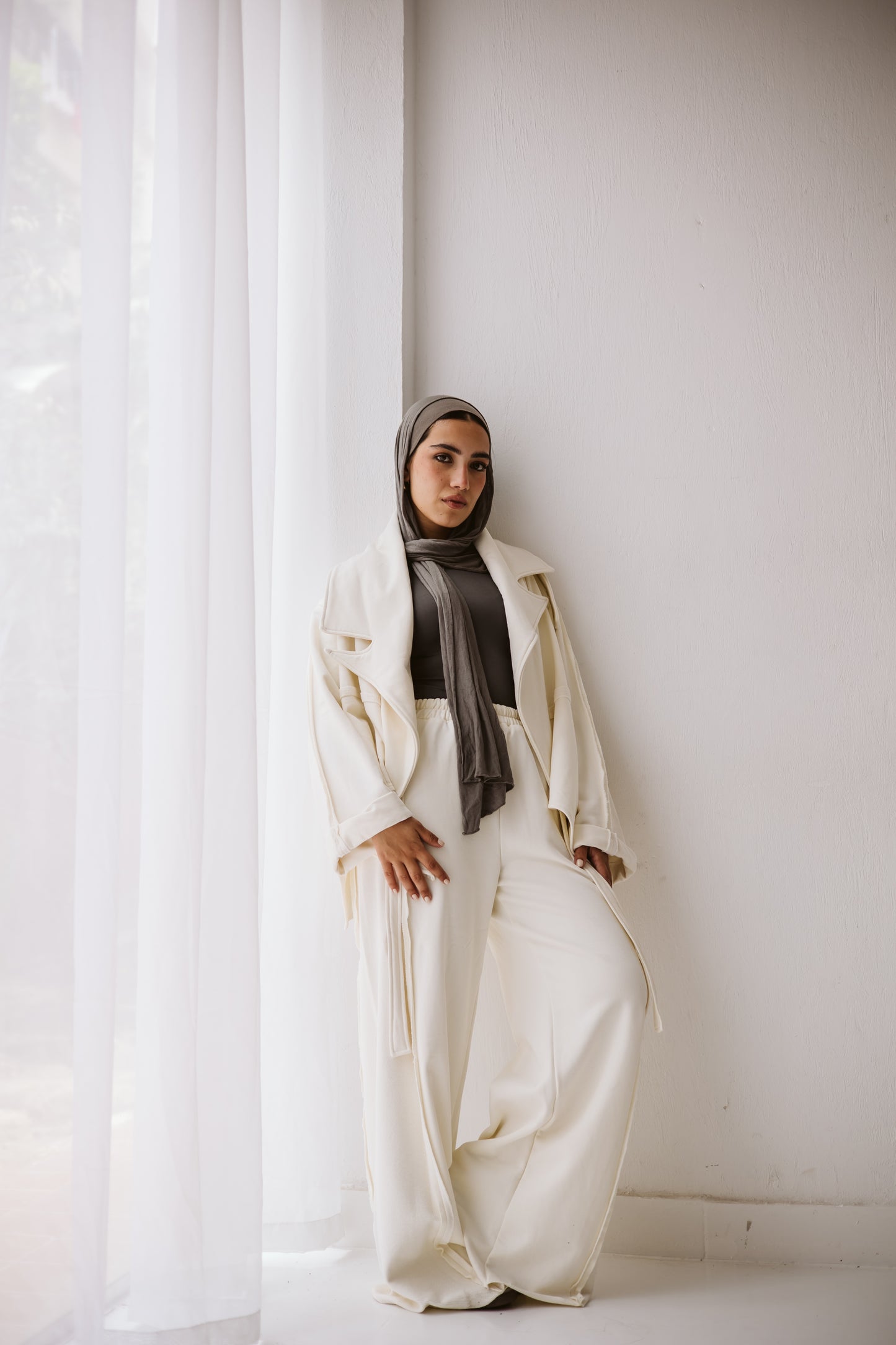 Short kimono set in white