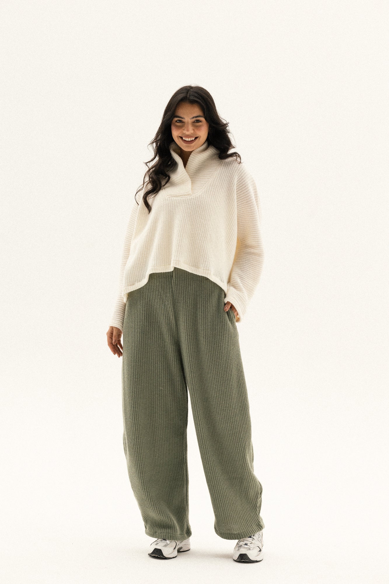 collar pullover in off-white