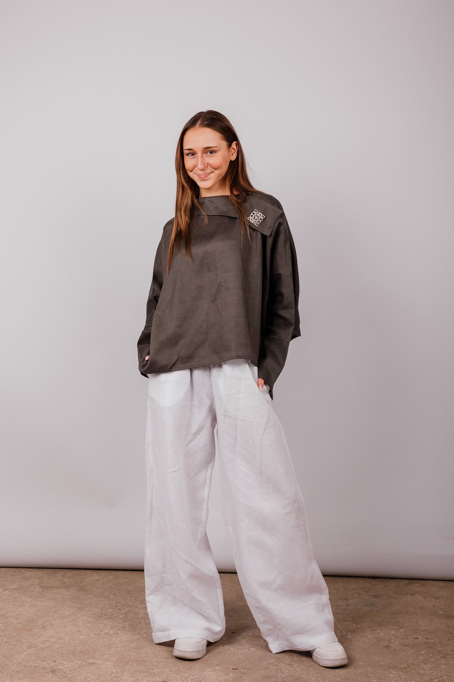 Collar Top In Dark-grey