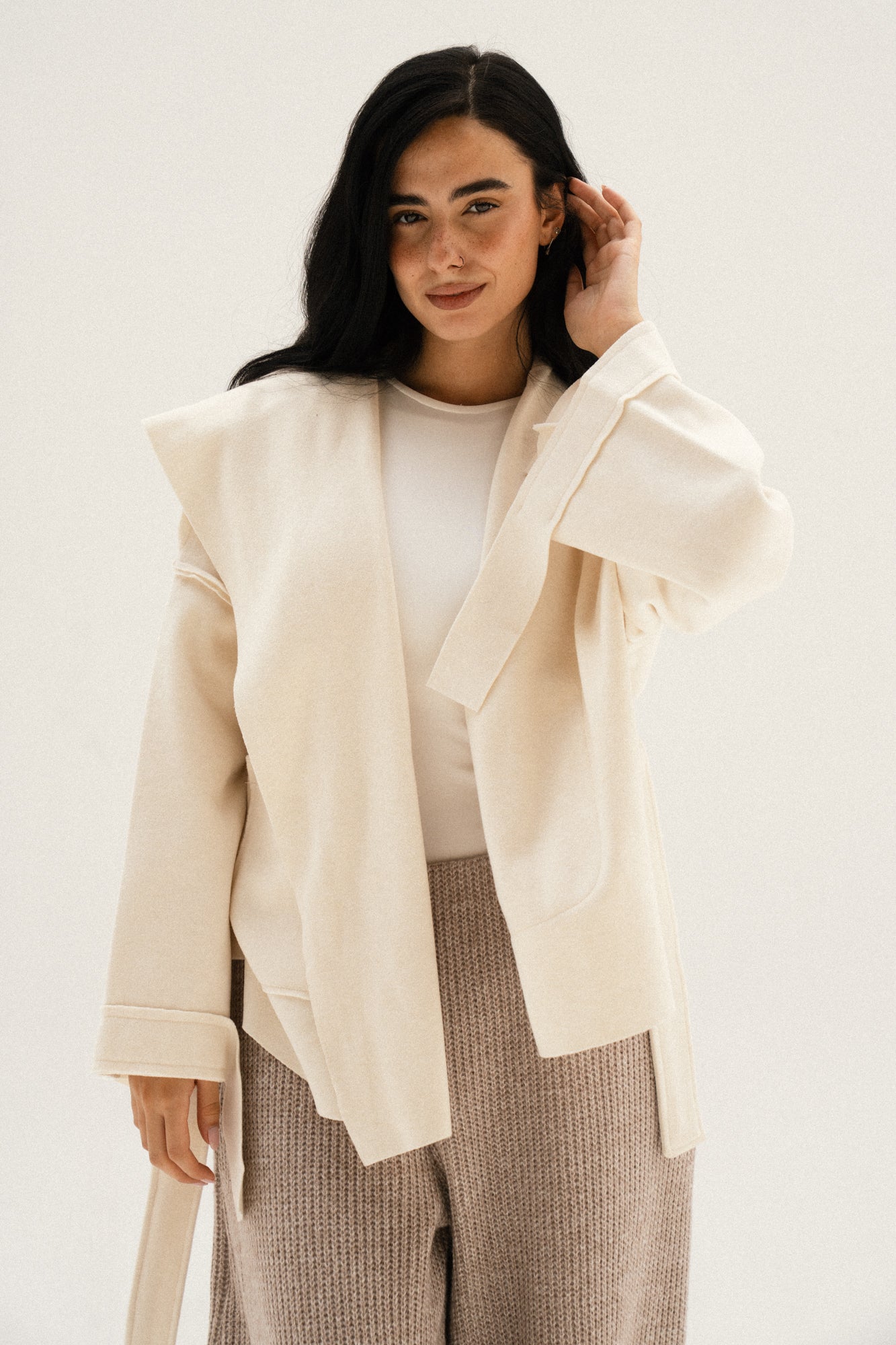 Unfinished Short Coat In Off-white