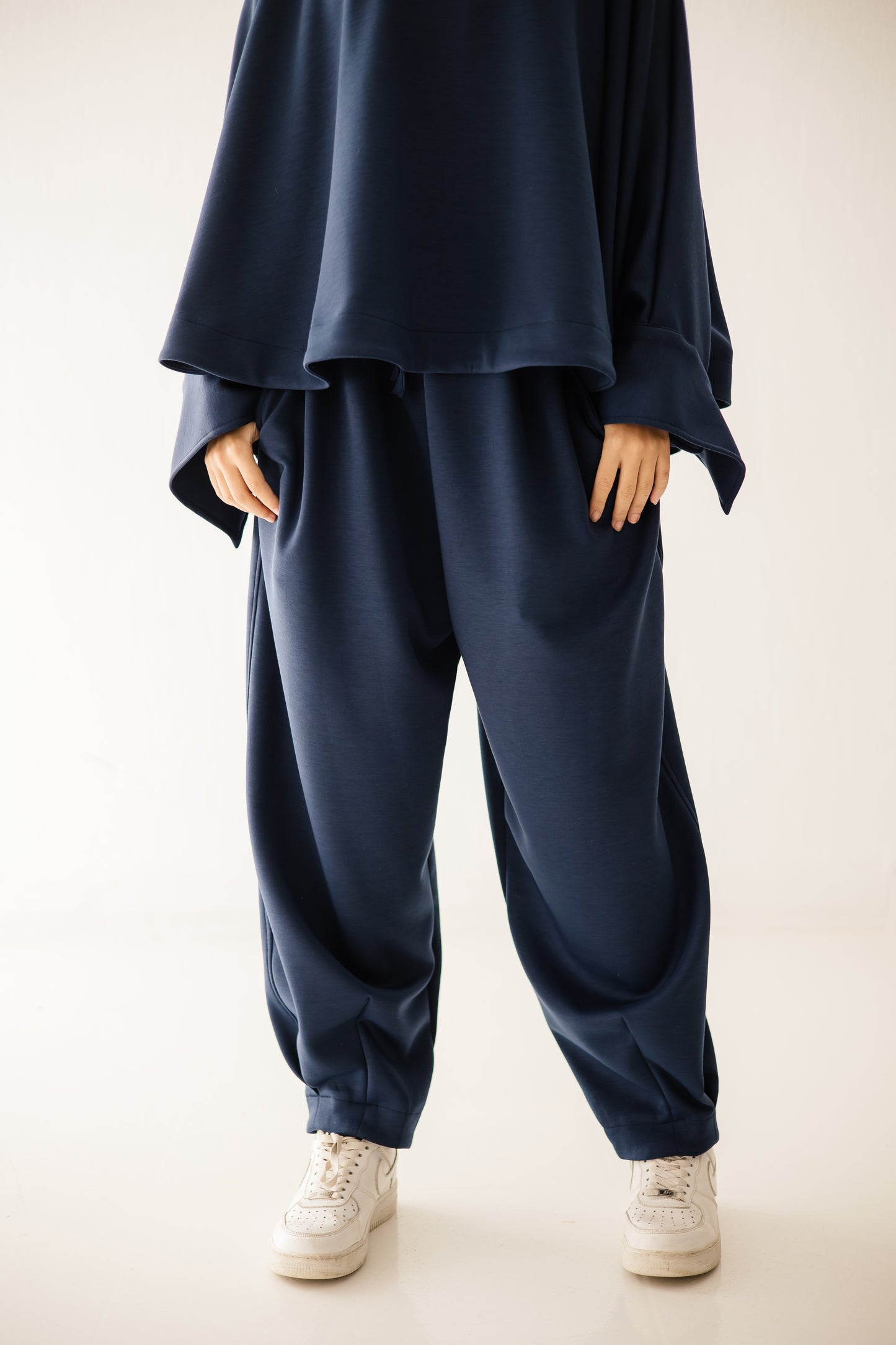 Butter-fly Set In Navy-blue