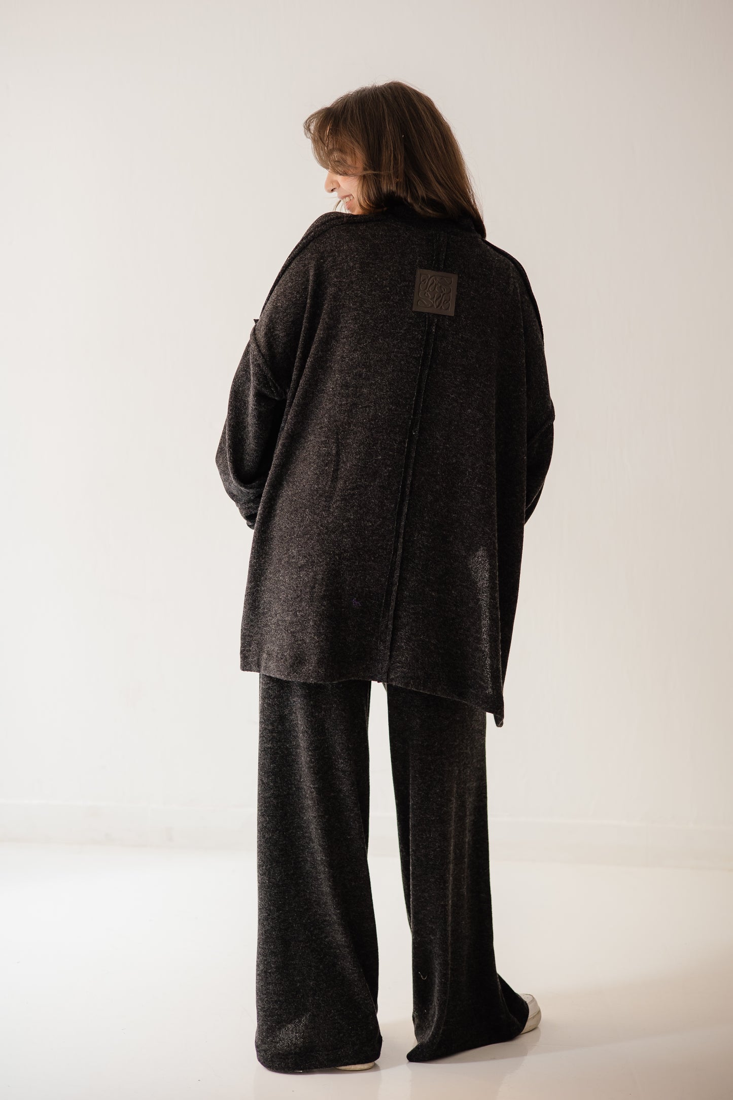 Unfinished Wool Set In Dark-grey