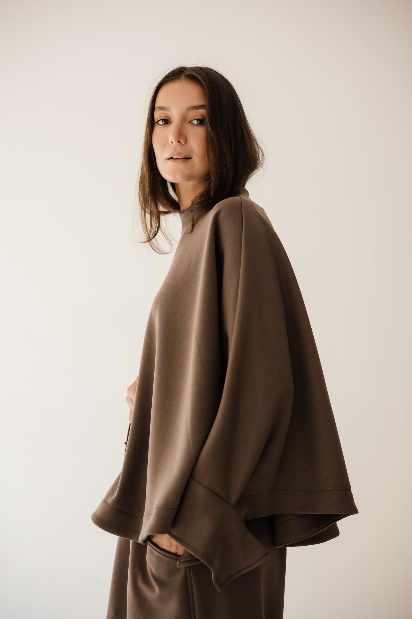 Butter-fly Set In Brown