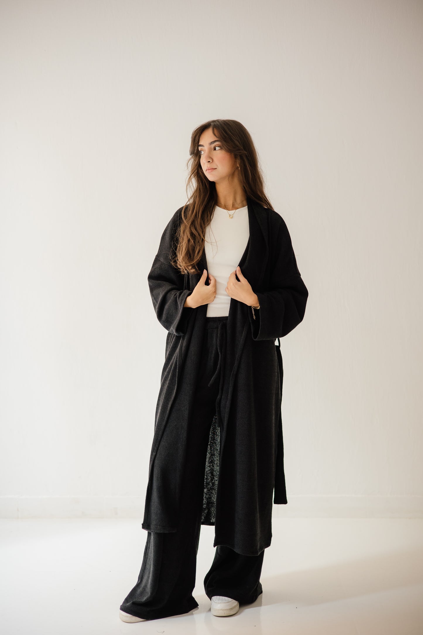 Unfinished Wool Set In Black