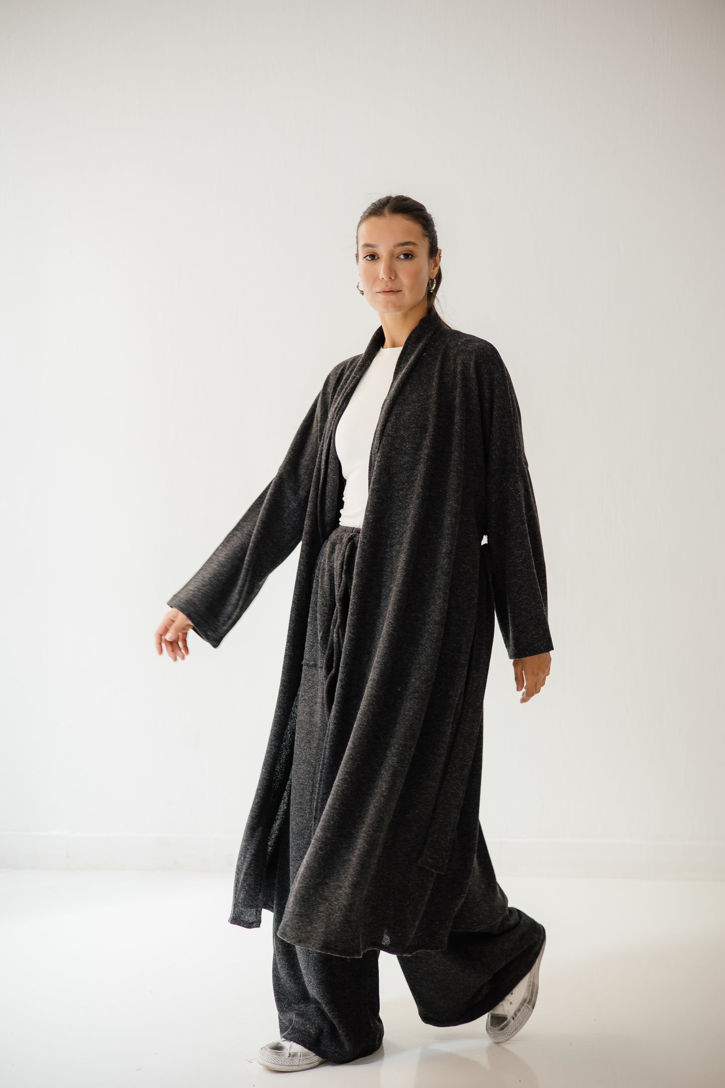 Unfinished Wool Set In Dark-grey