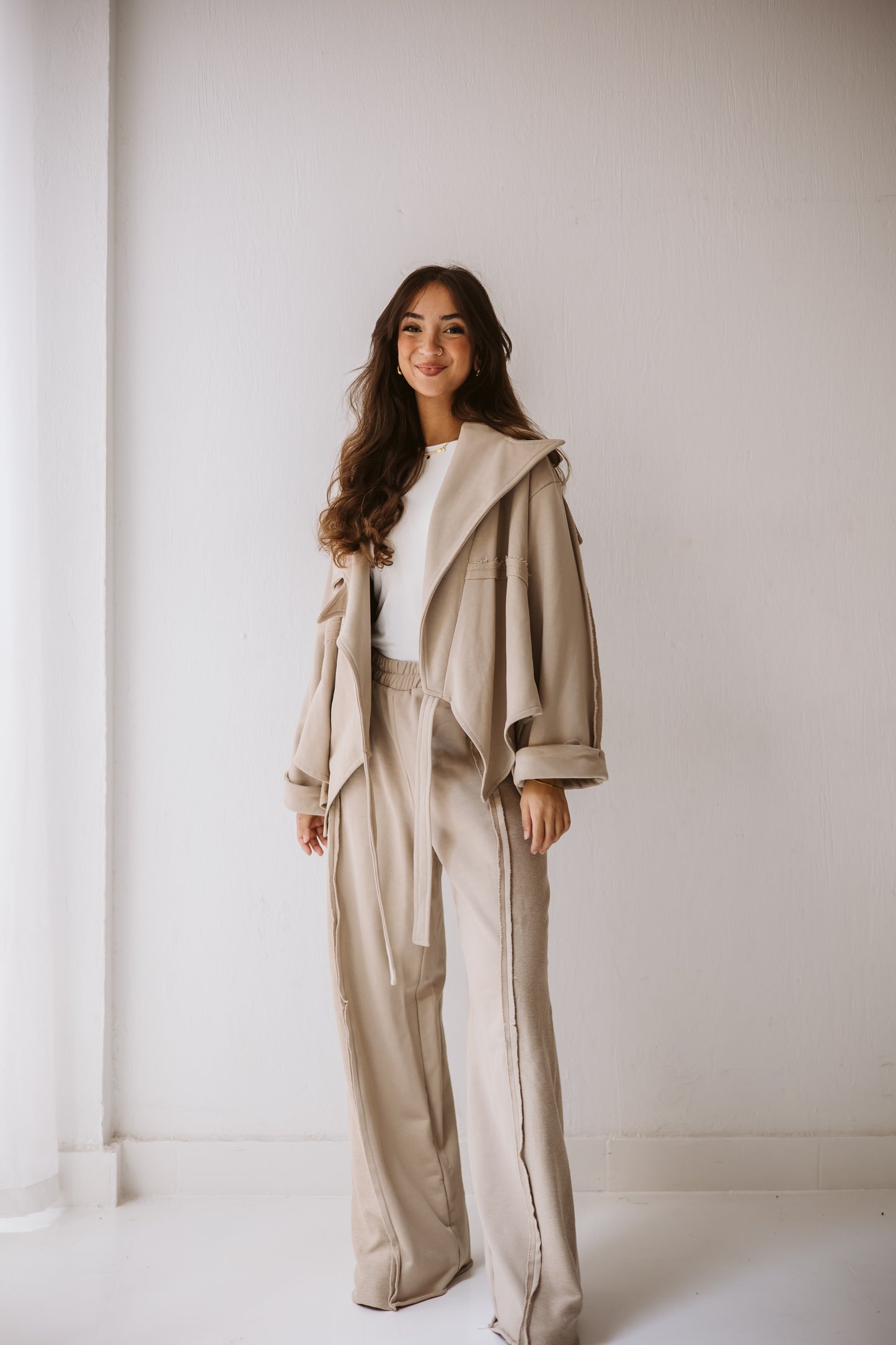 Short kimono set in cafe