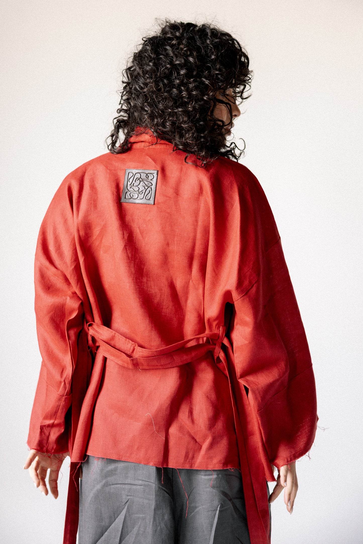 Collar kimono in red