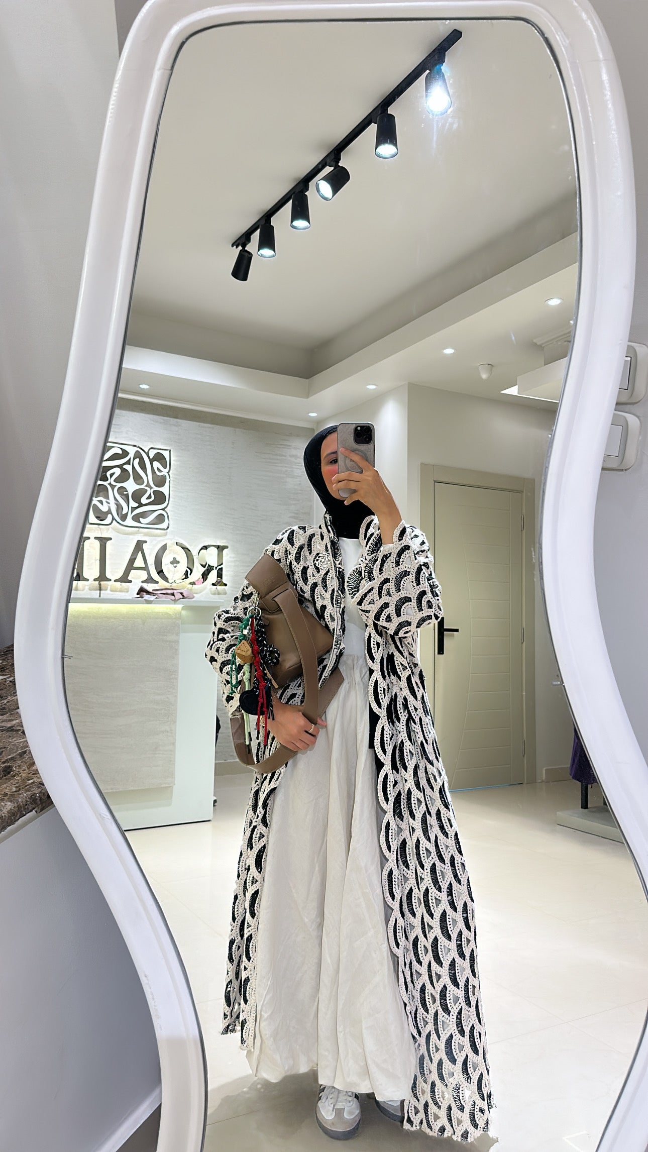 Knitted Curved Kimono In Black x White