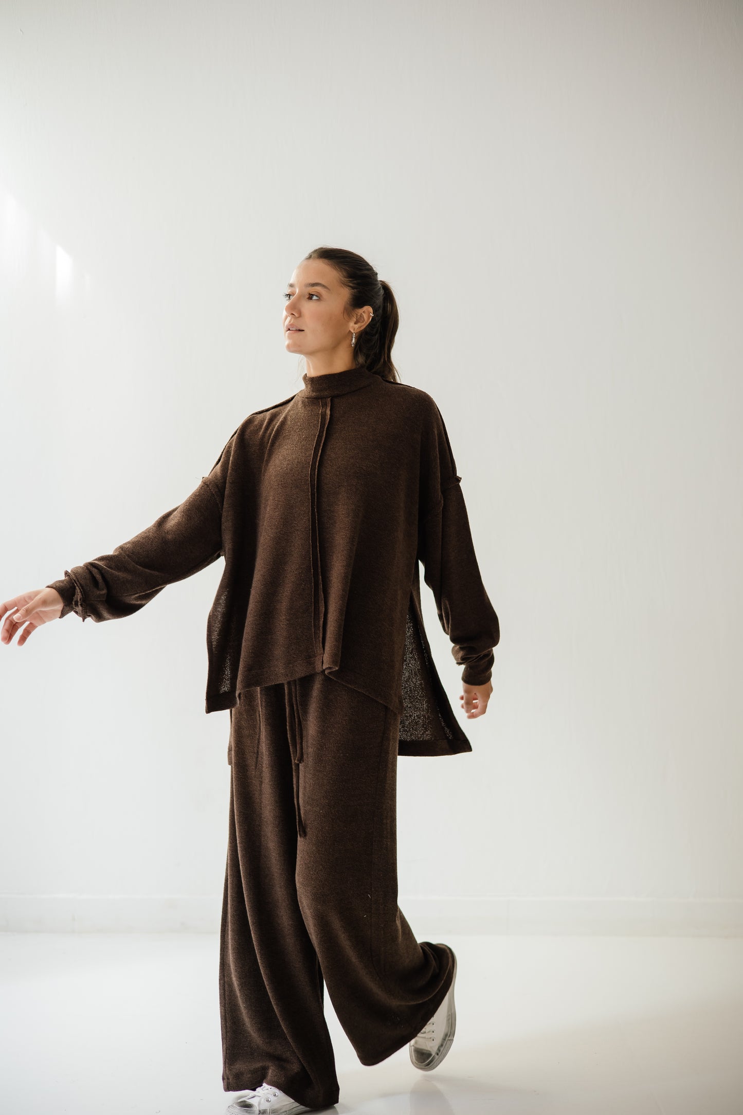 Unfinished Wool Set In Brown