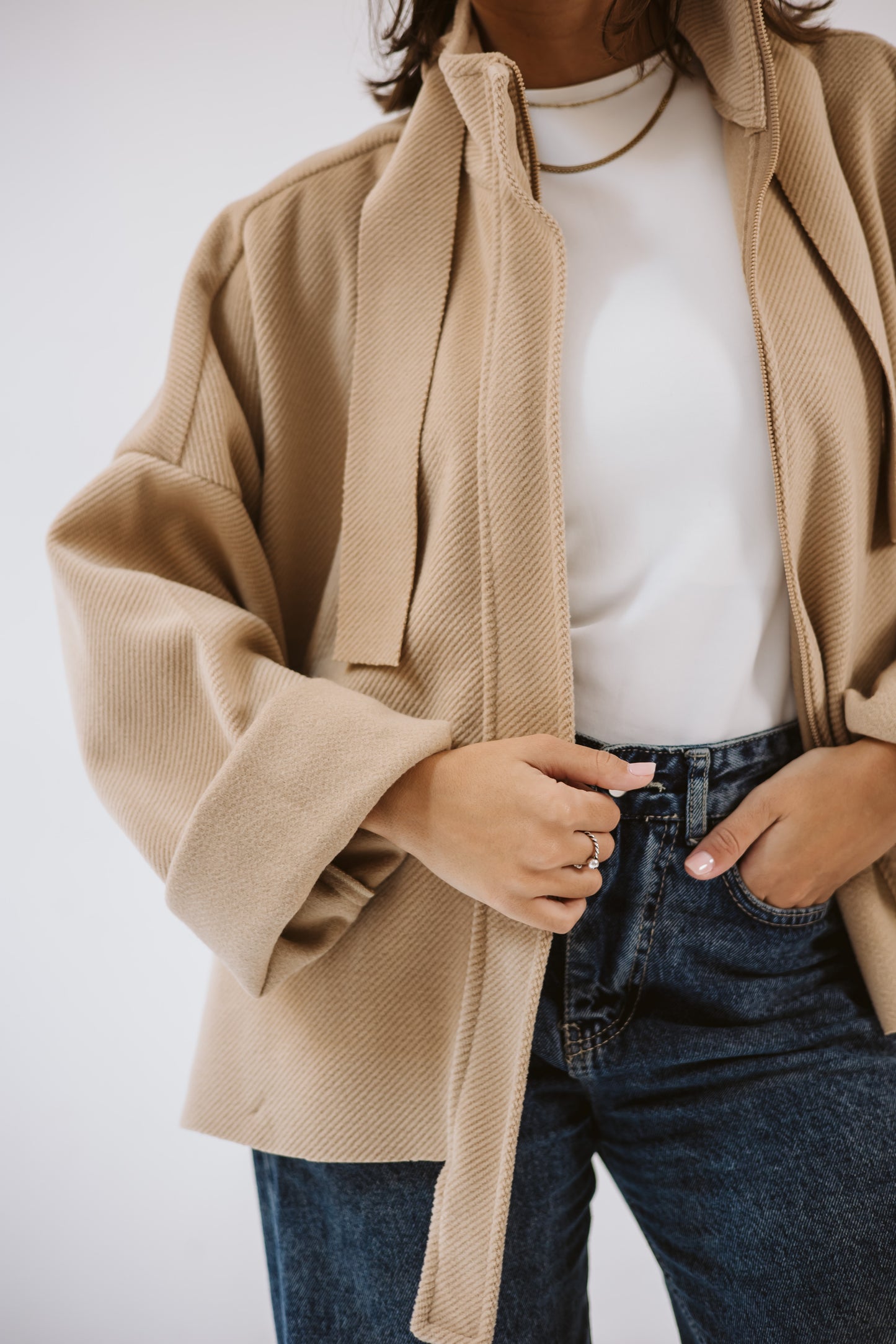 Short jacket in cafe