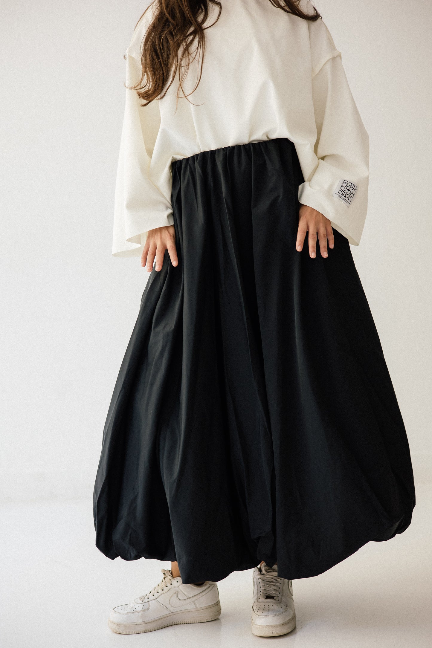 Balloon Skirt in Black
