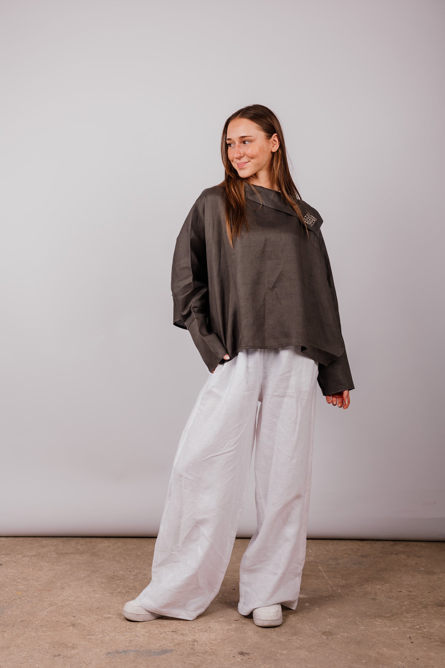 Collar Top In Dark-grey