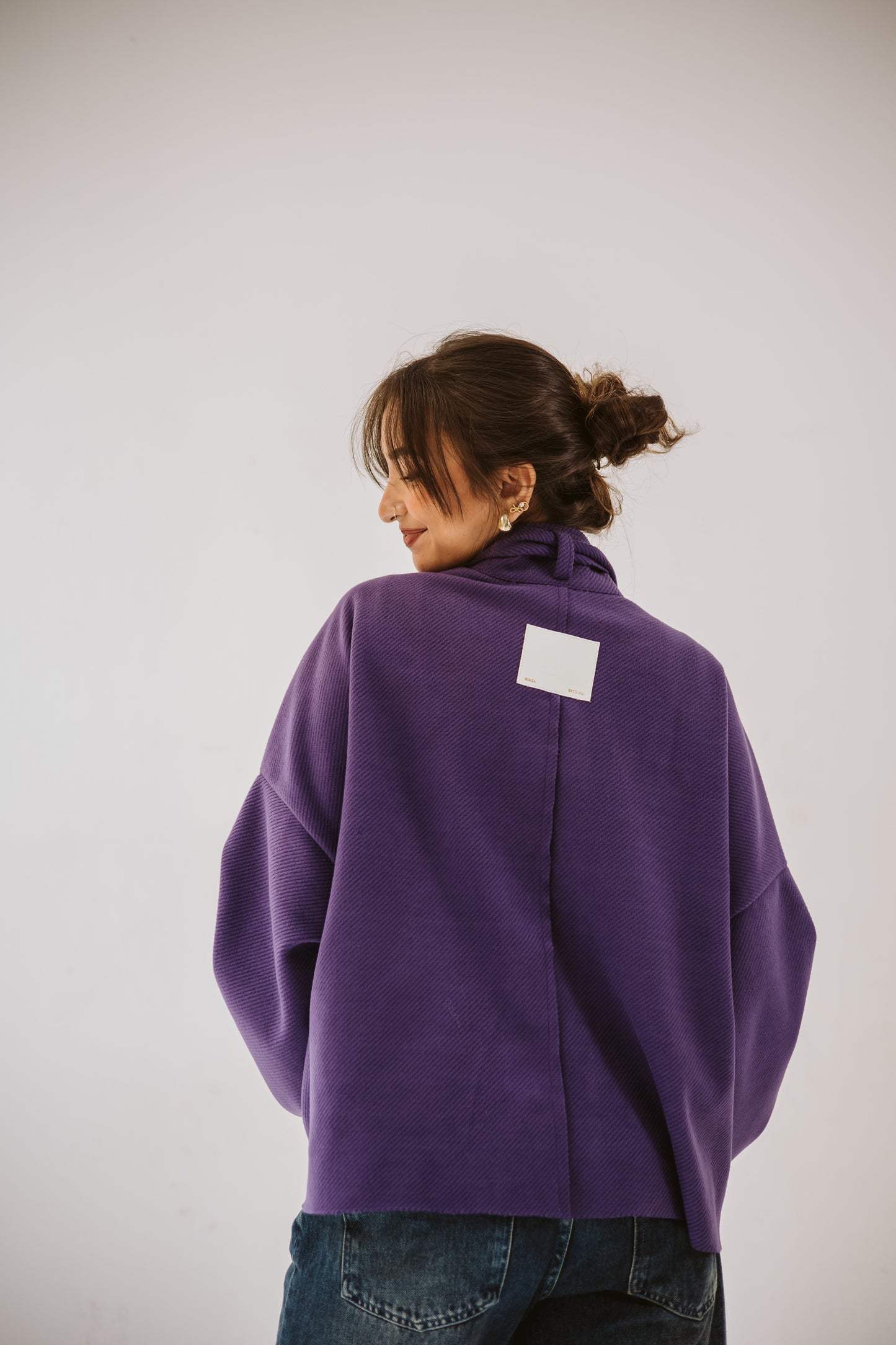 Short jacket in purple