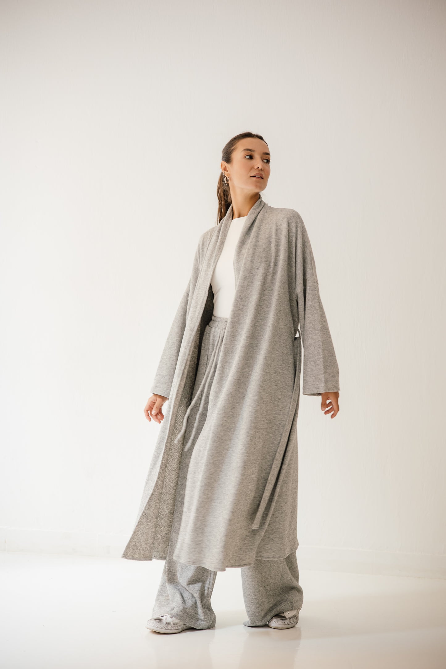 Unfinished Wool Set In Grey