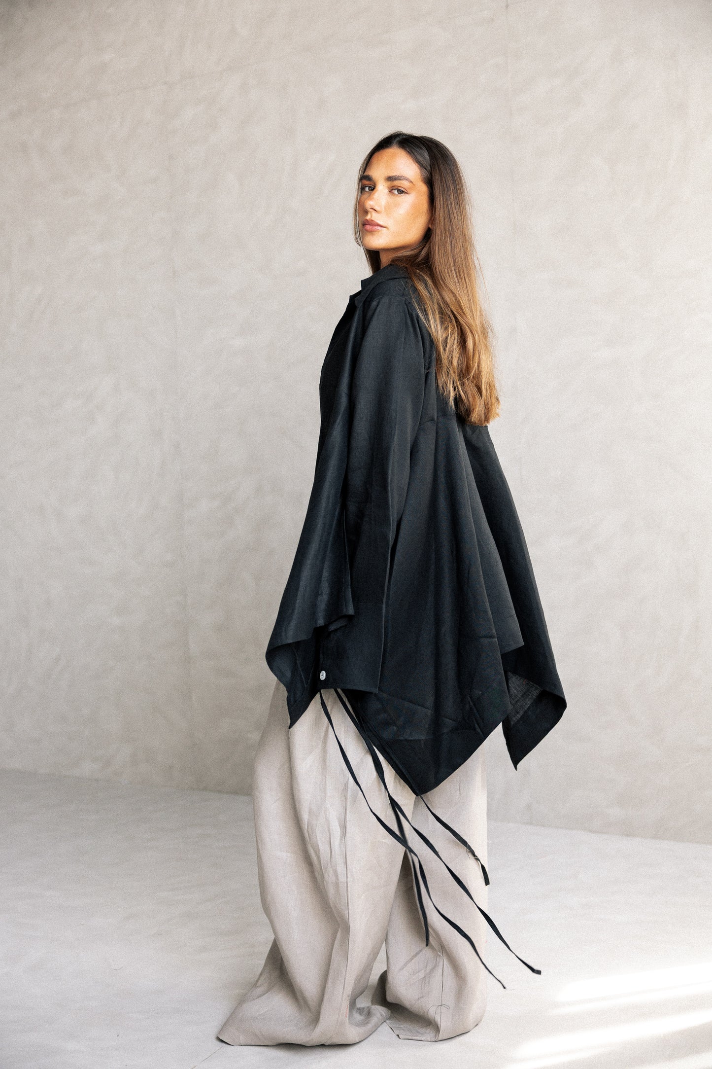 Double fringes kimono in black