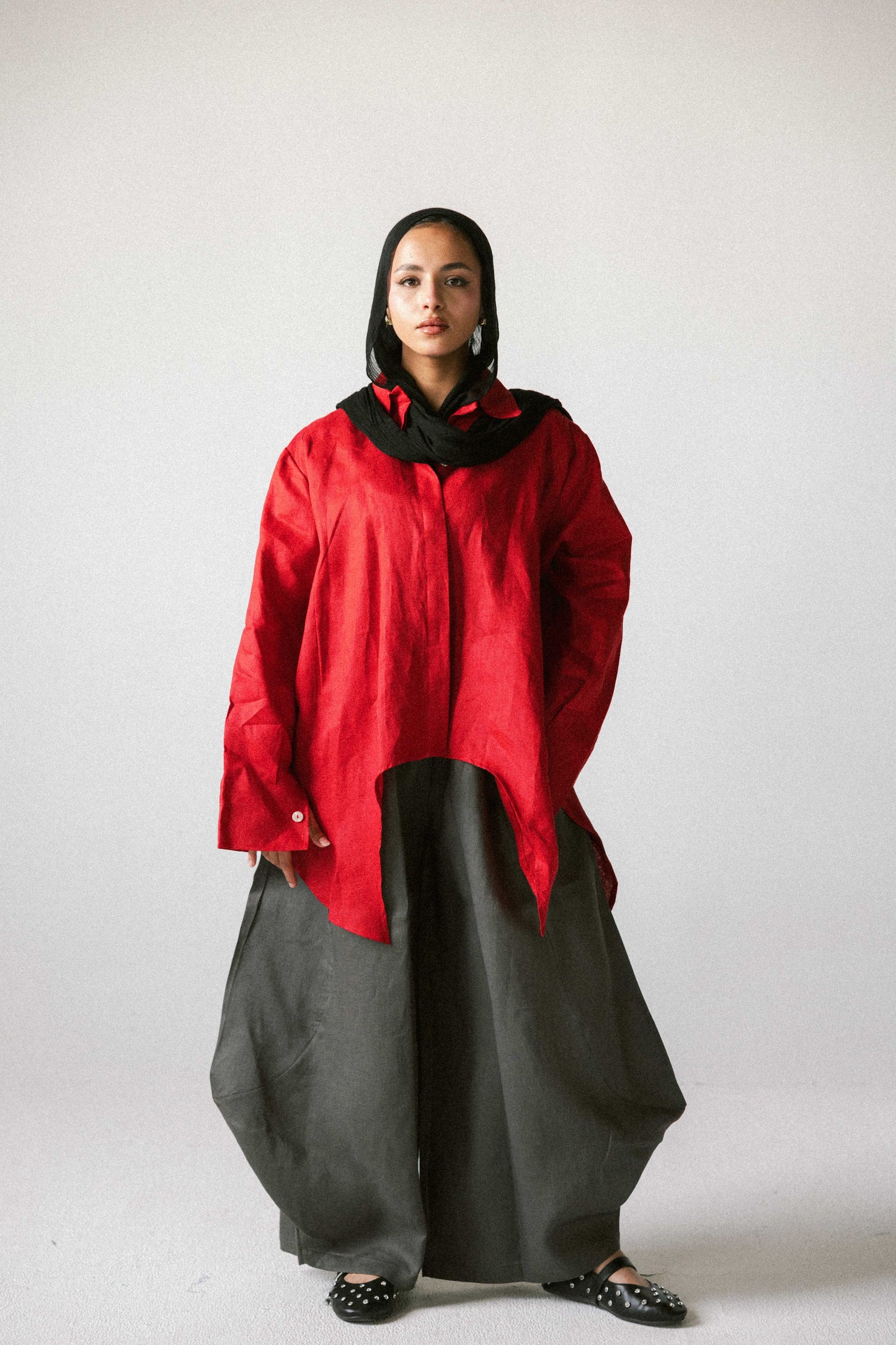 Round shirt in red