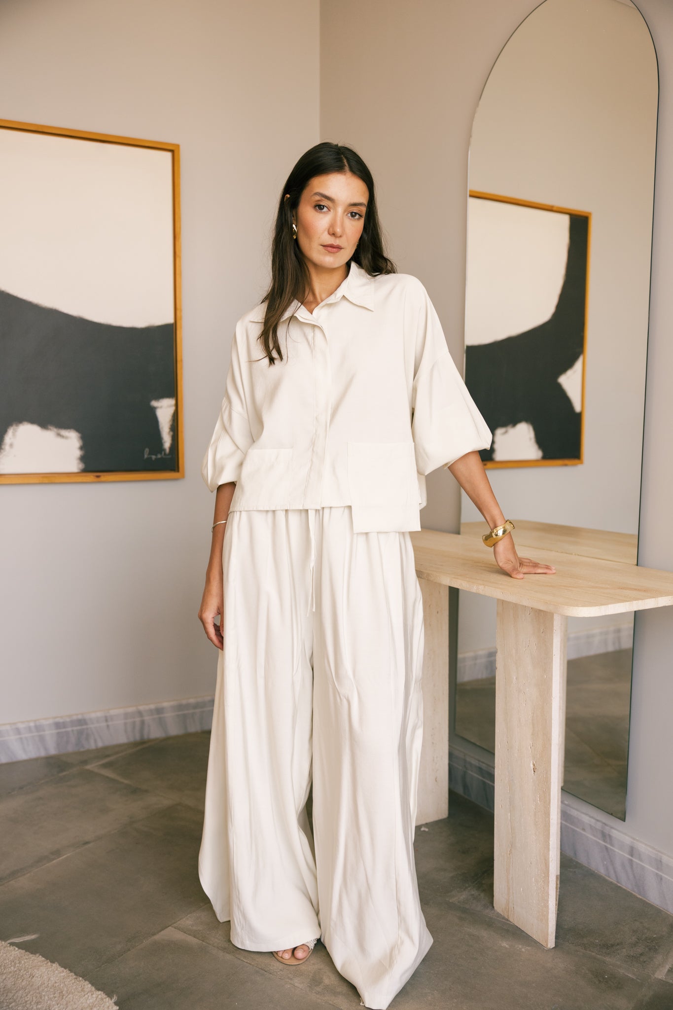 Pocket set in offwhite