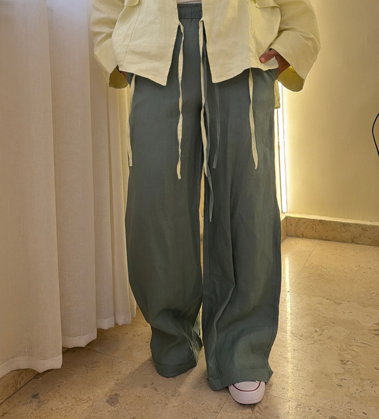 Basic pant in pistachio