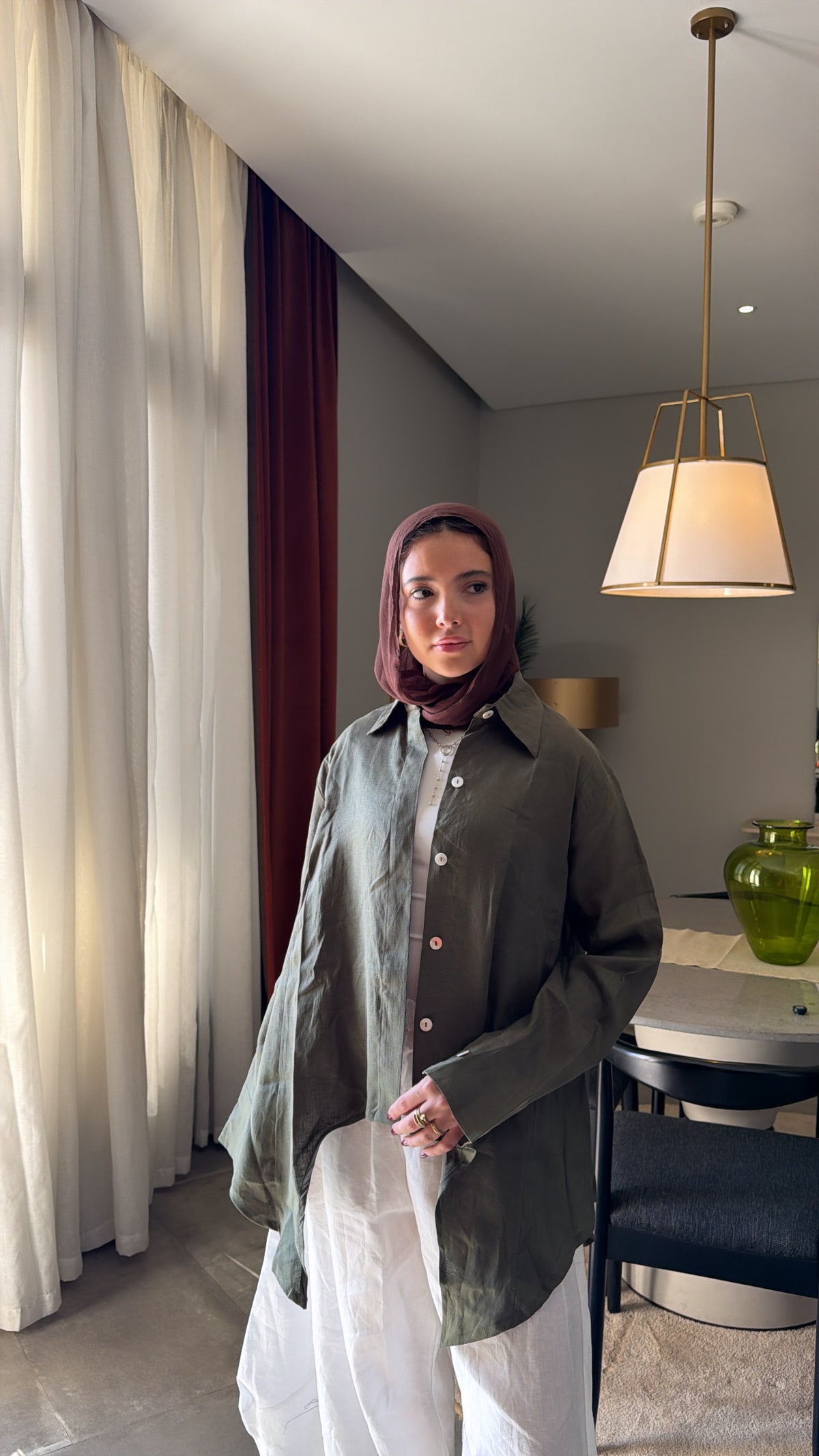 Round shirt in olive