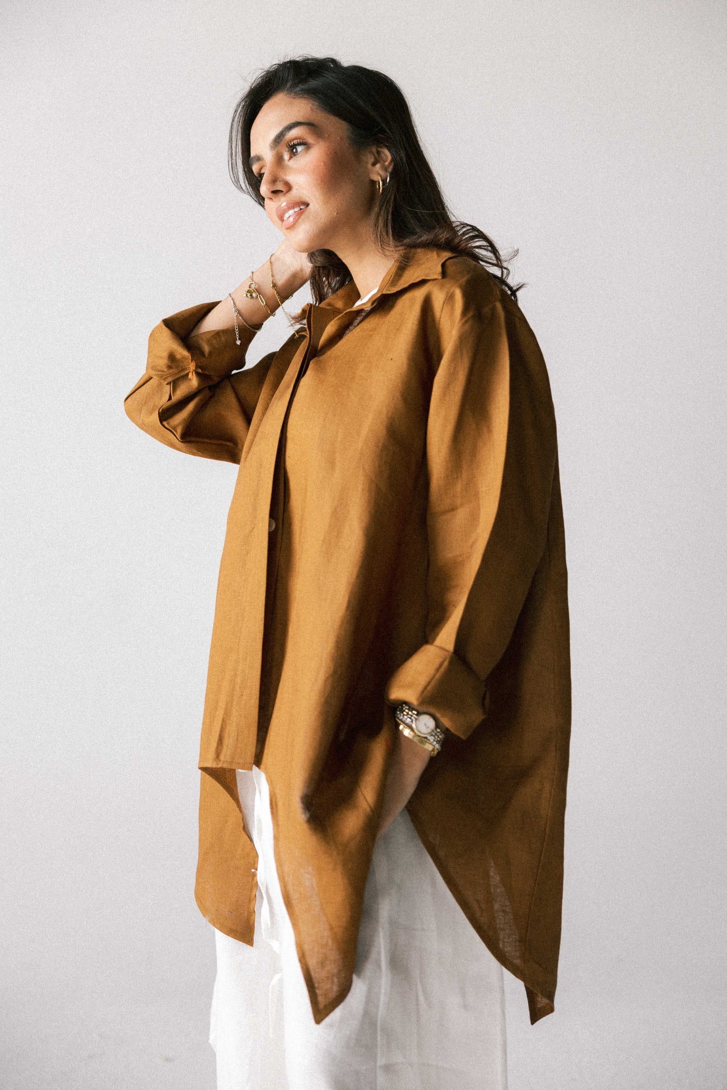 Round shirt in burnt camel