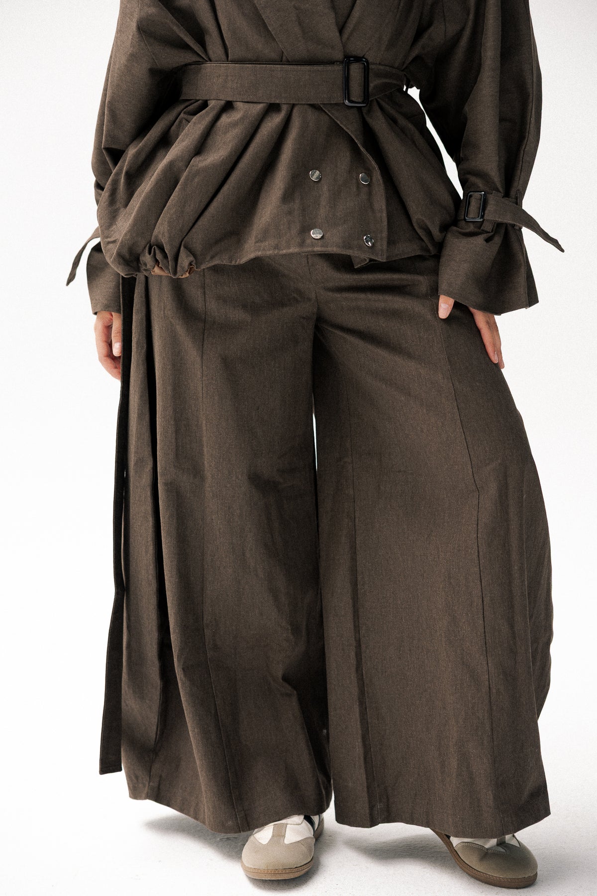 Washed denim in brown