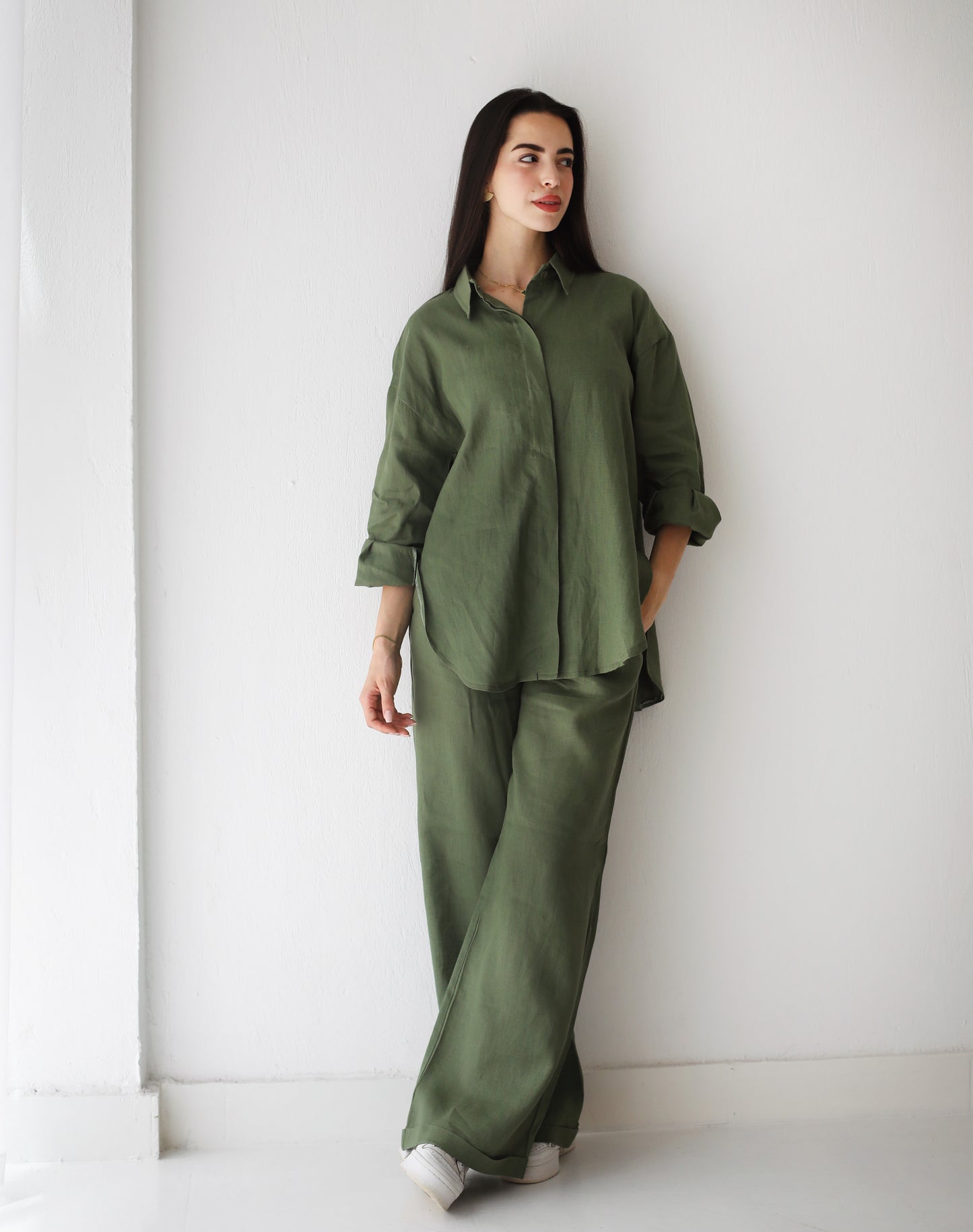 Basic linen set in olive