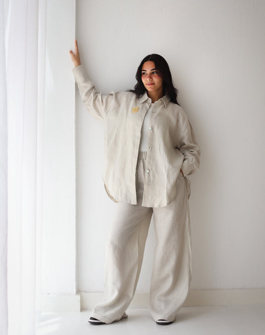 Basic linen set in off-white