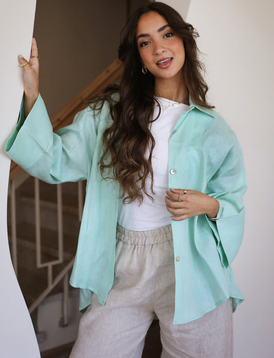 Basic shirt in mint green