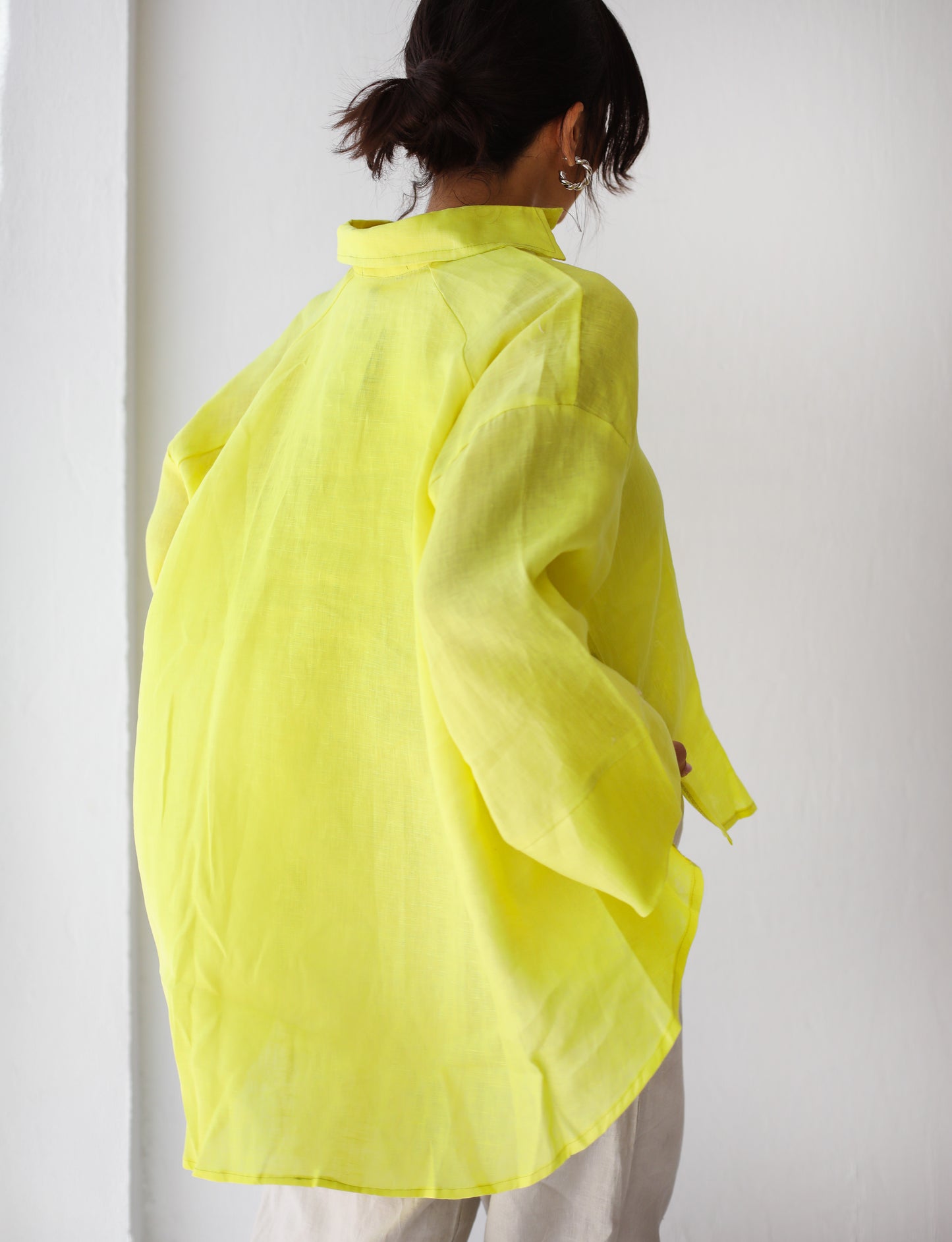 Basic linen shirt in yellow