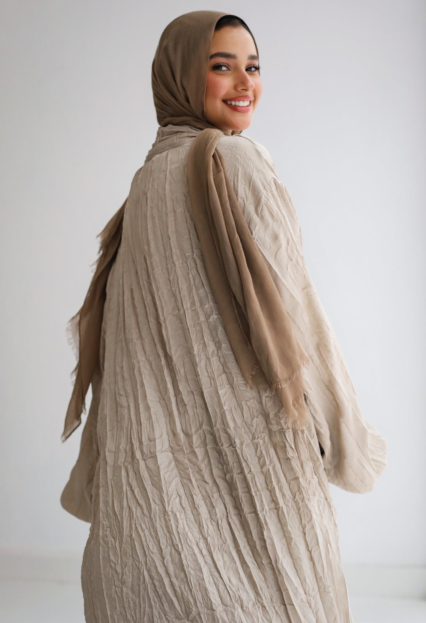 Crushed kimono in brown light beige