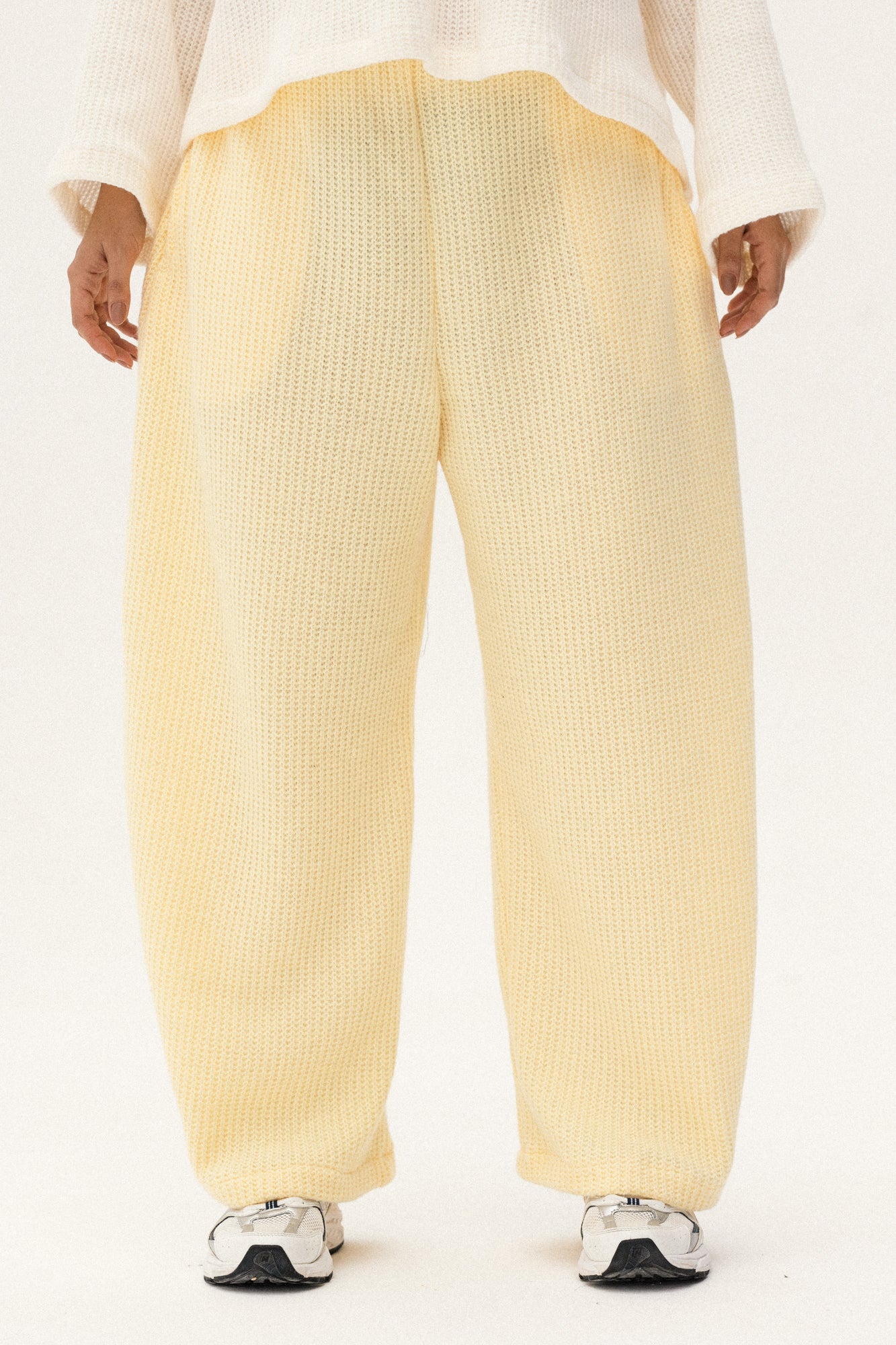 Balloon Knitted Pant In Butter-yellow