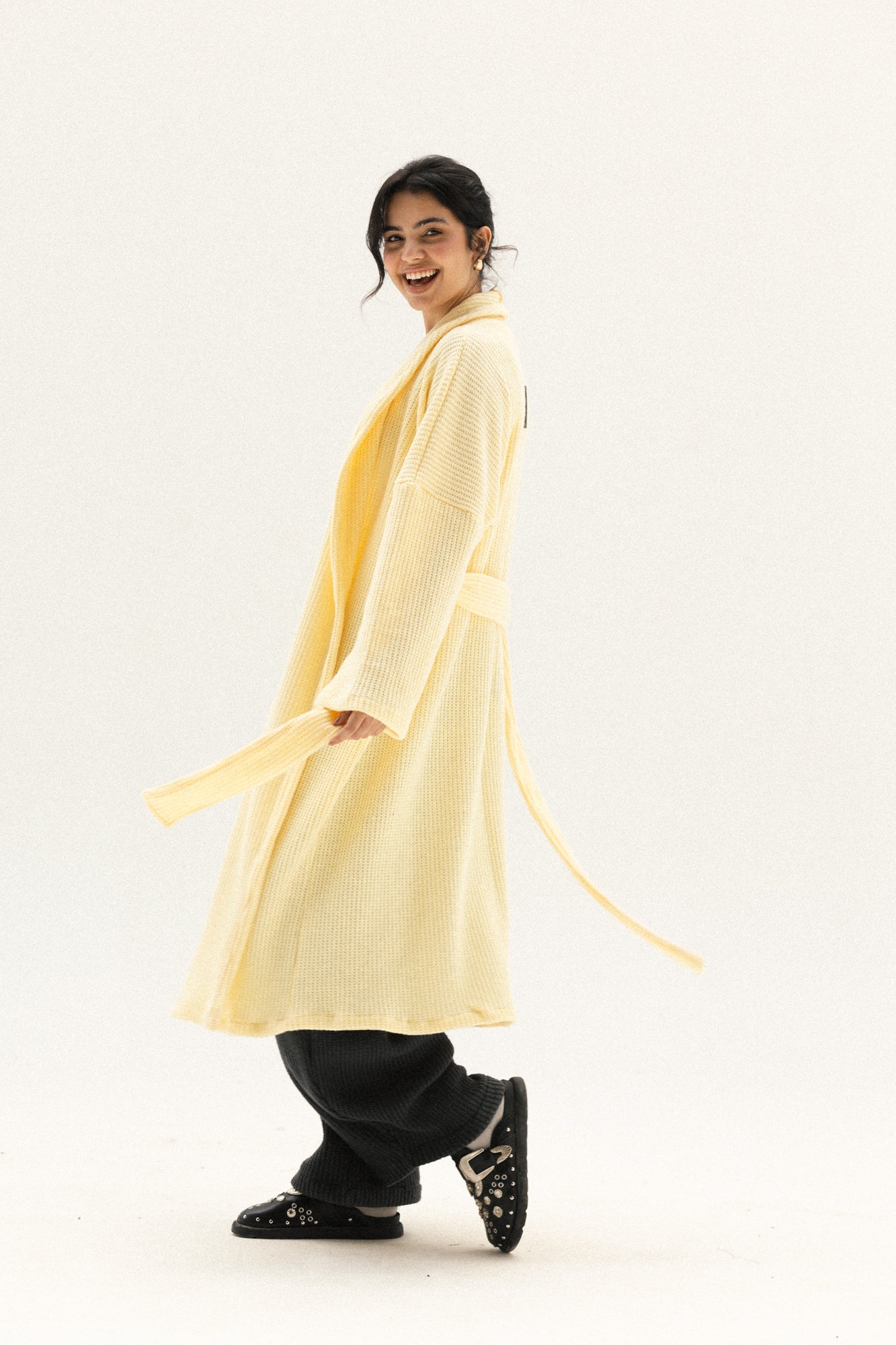 Knitted Lined Kimono In Butter-yellow