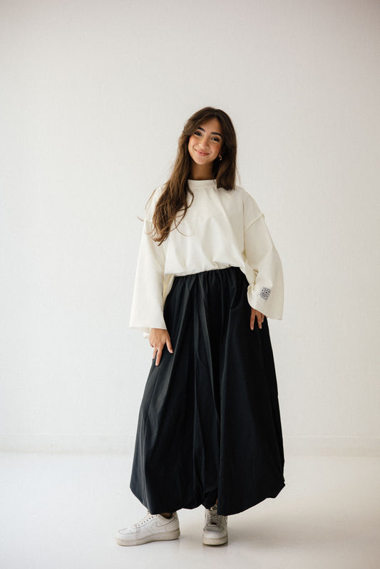 Balloon Skirt in Black