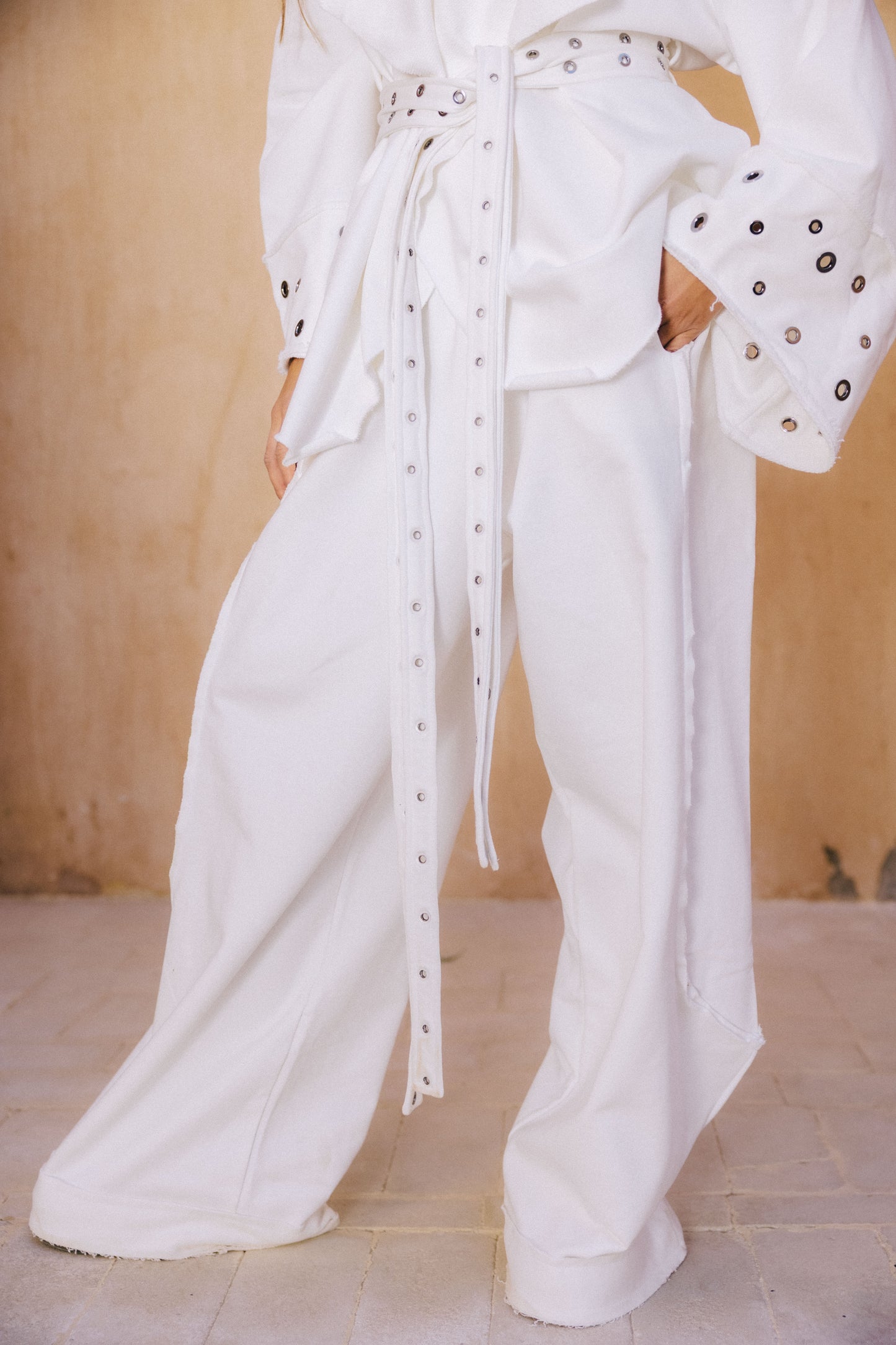 Rouh Cotton Set In Off-white