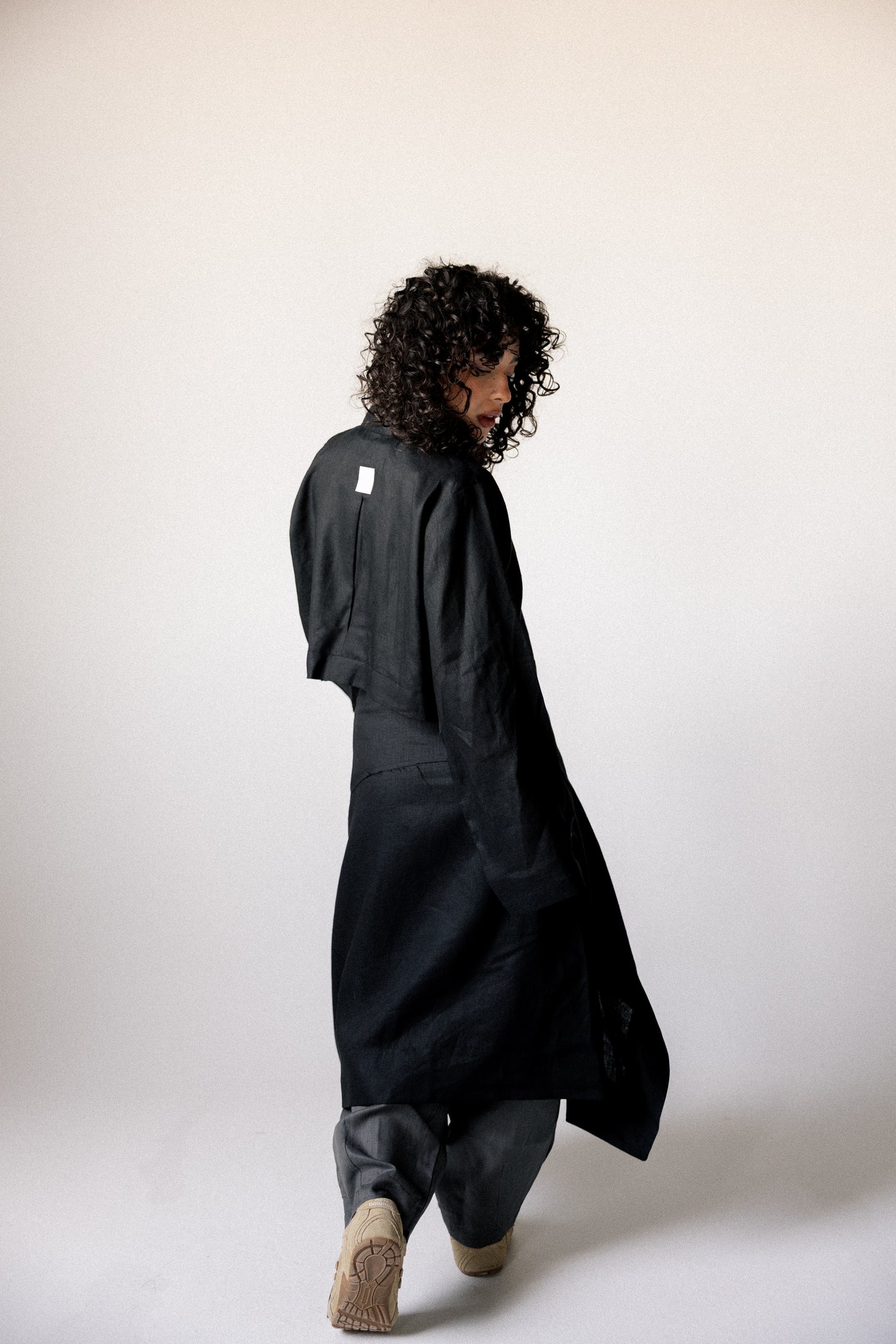 Rap-up shirt in black