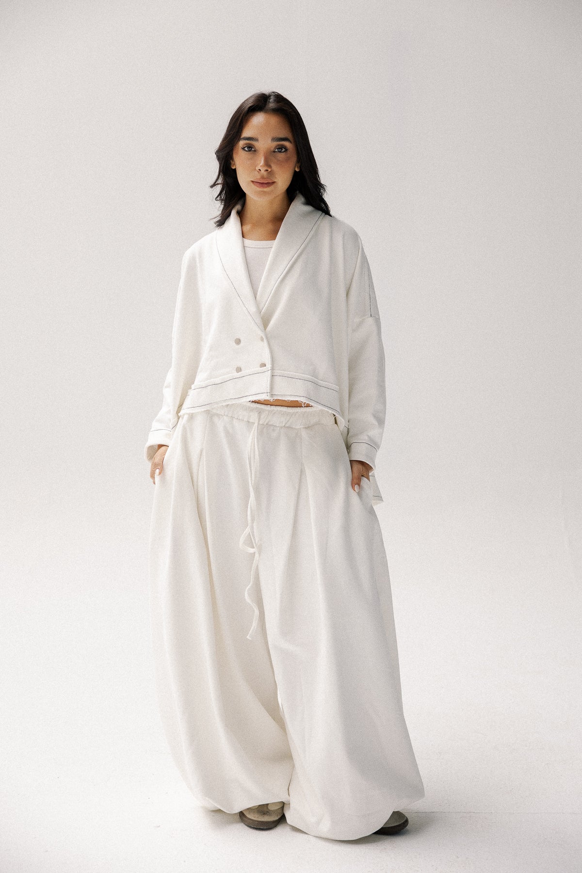 lined cotton set in white